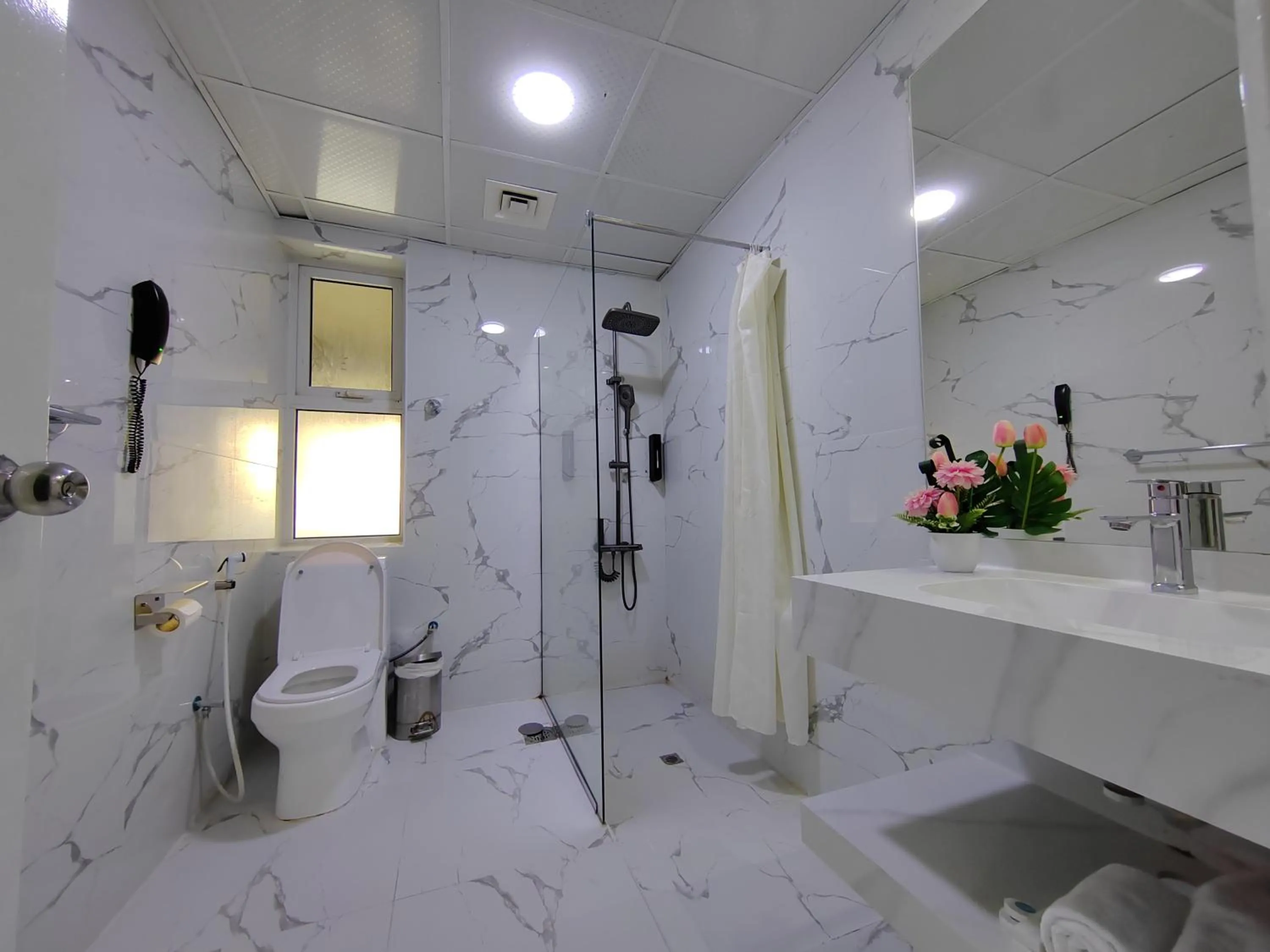 Bathroom in Le Paradise Palace Hotel Deira Dubai Al Rigga