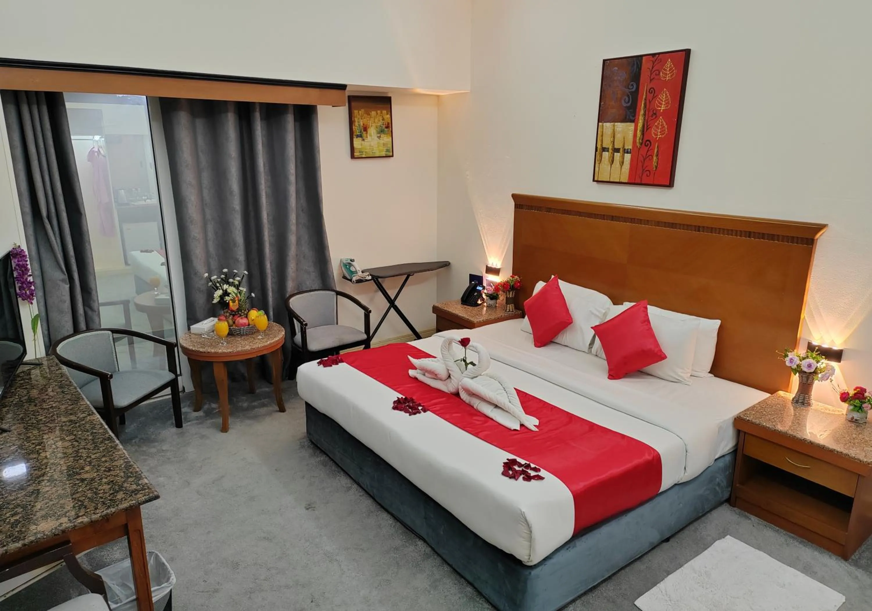 Bed in Le Paradise Palace Hotel Deira Dubai Al Rigga