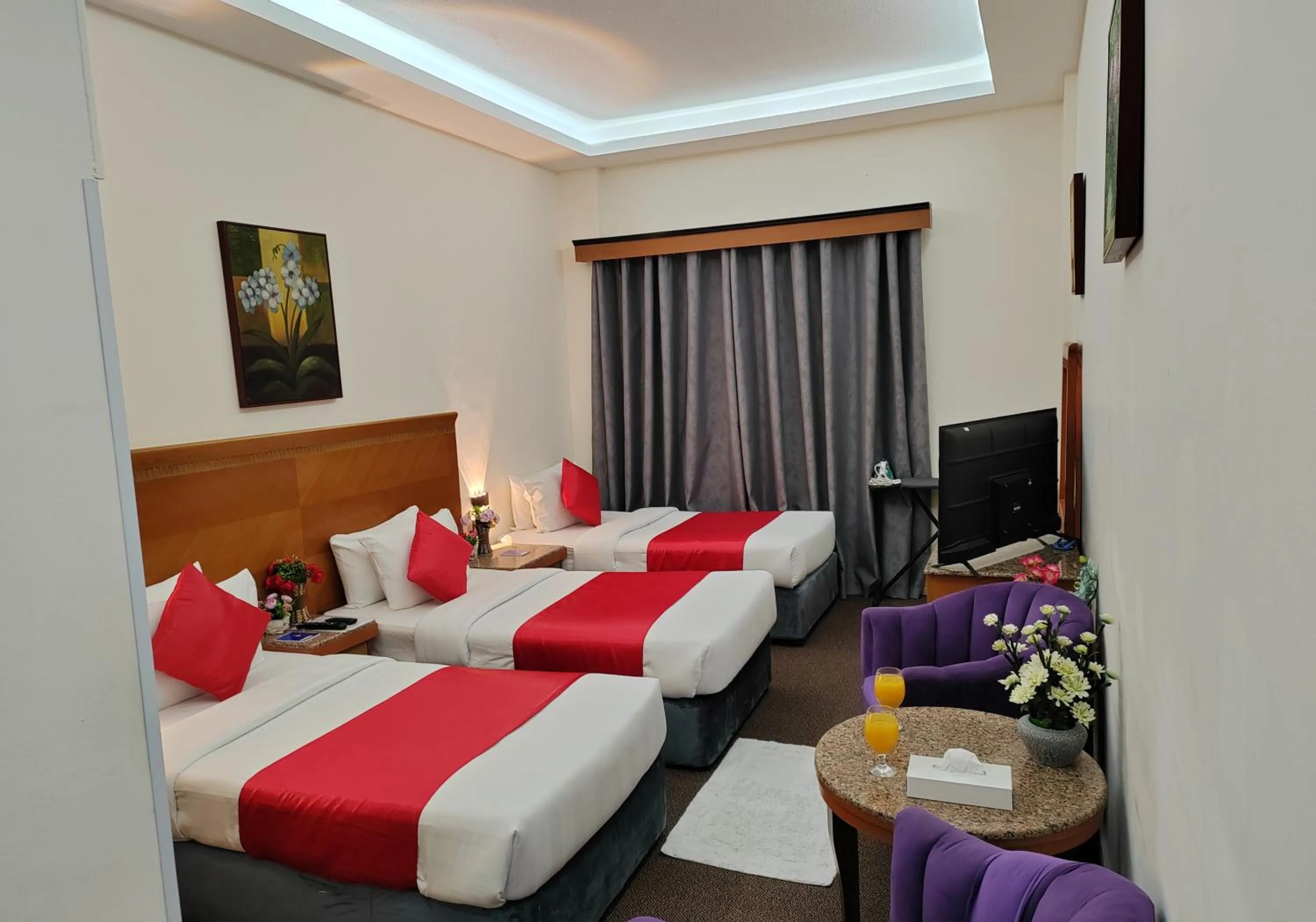 Bed in Le Paradise Palace Hotel Deira Dubai Al Rigga