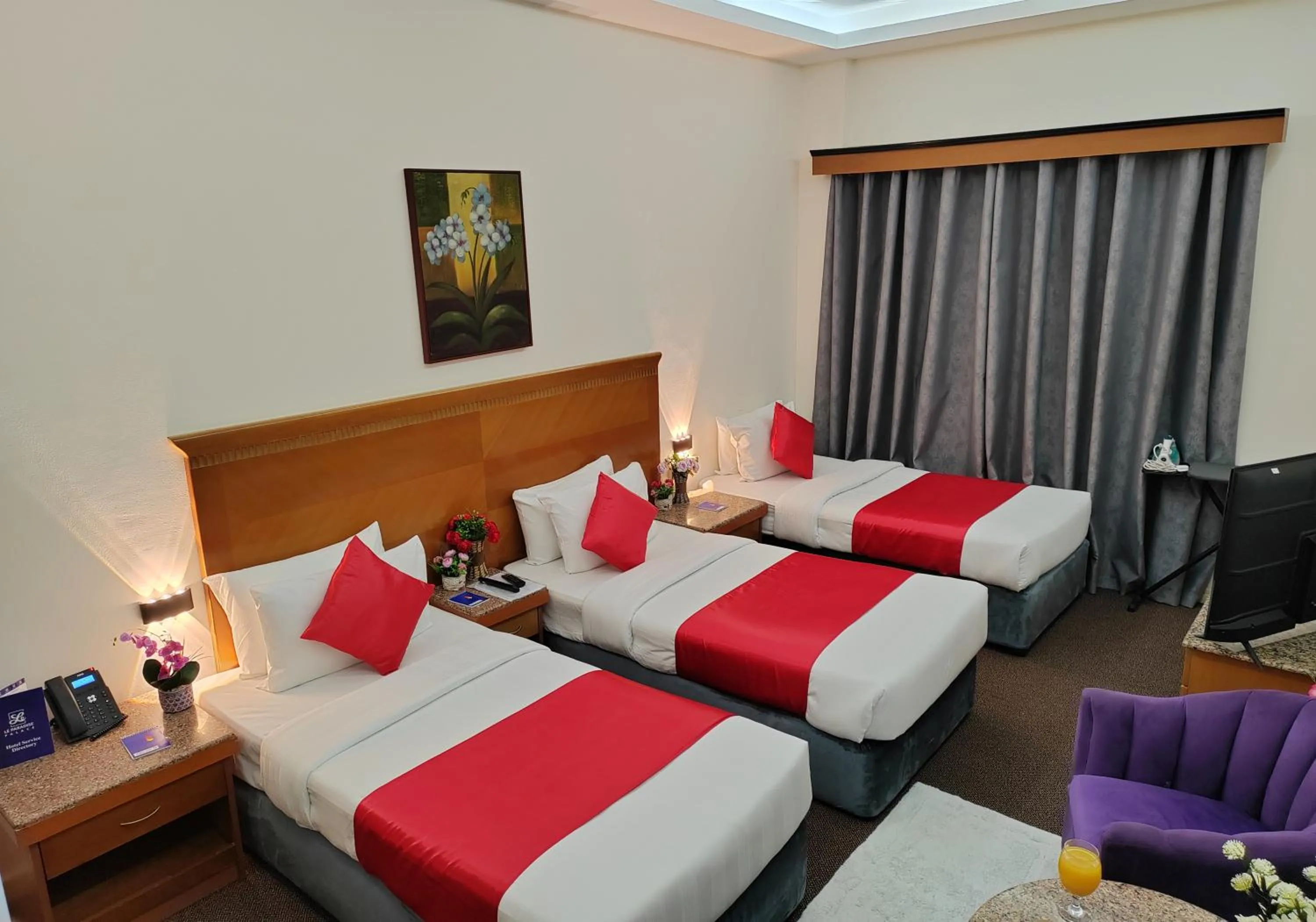 Bed in Le Paradise Palace Hotel Deira Dubai Al Rigga