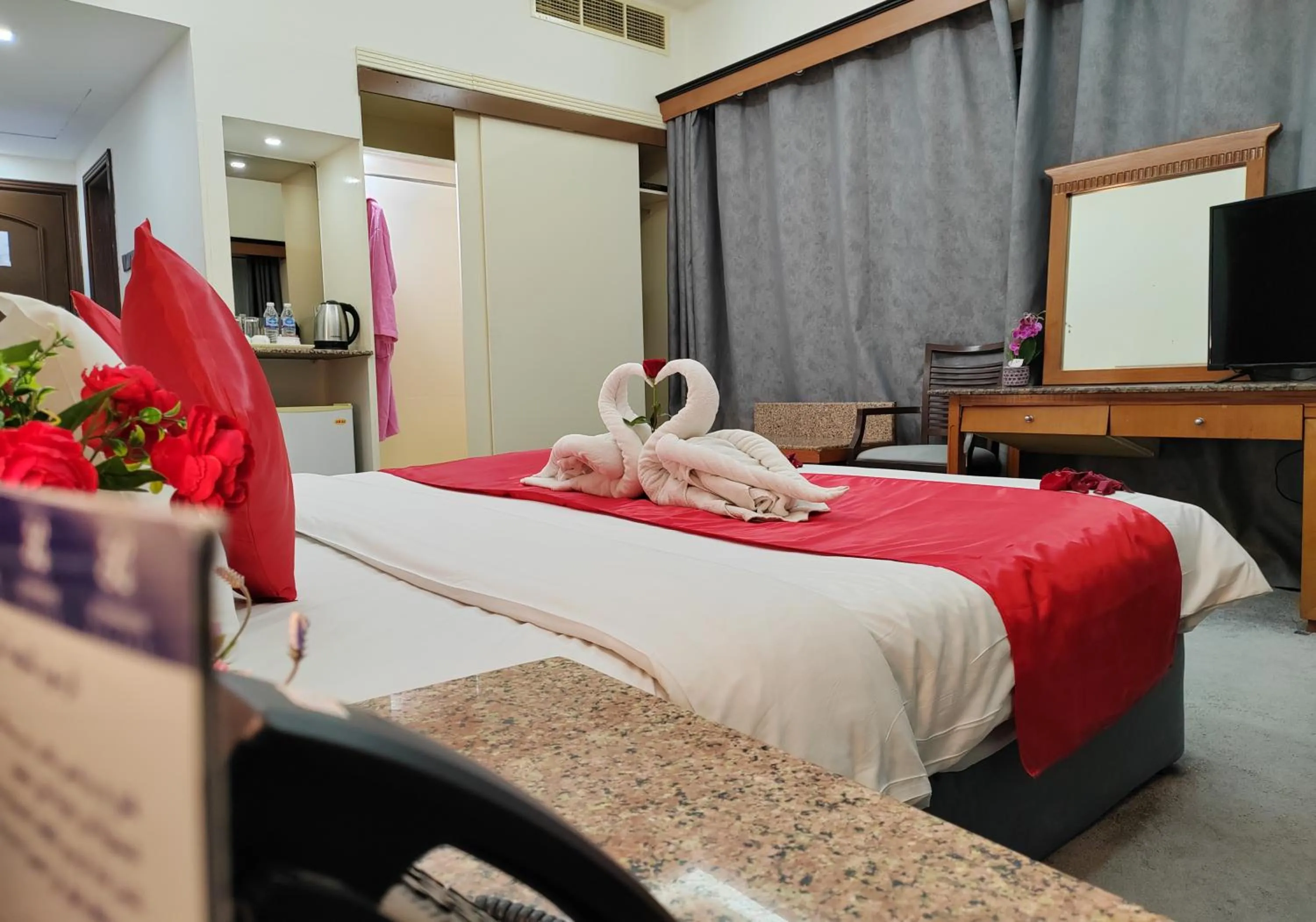 Bed in Le Paradise Palace Hotel Deira Dubai Al Rigga