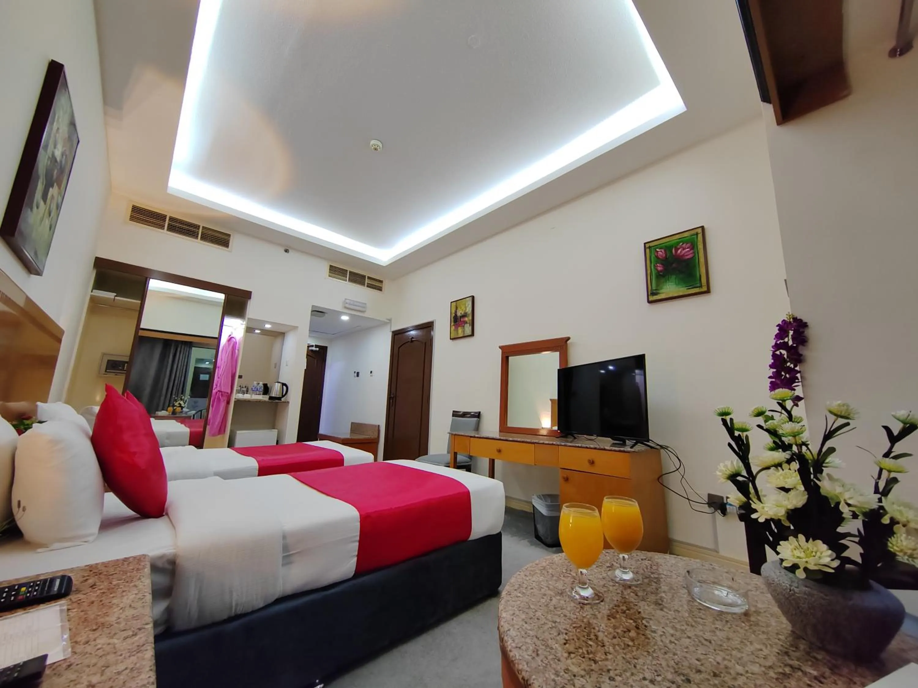 Bed in Le Paradise Palace Hotel Deira Dubai Al Rigga