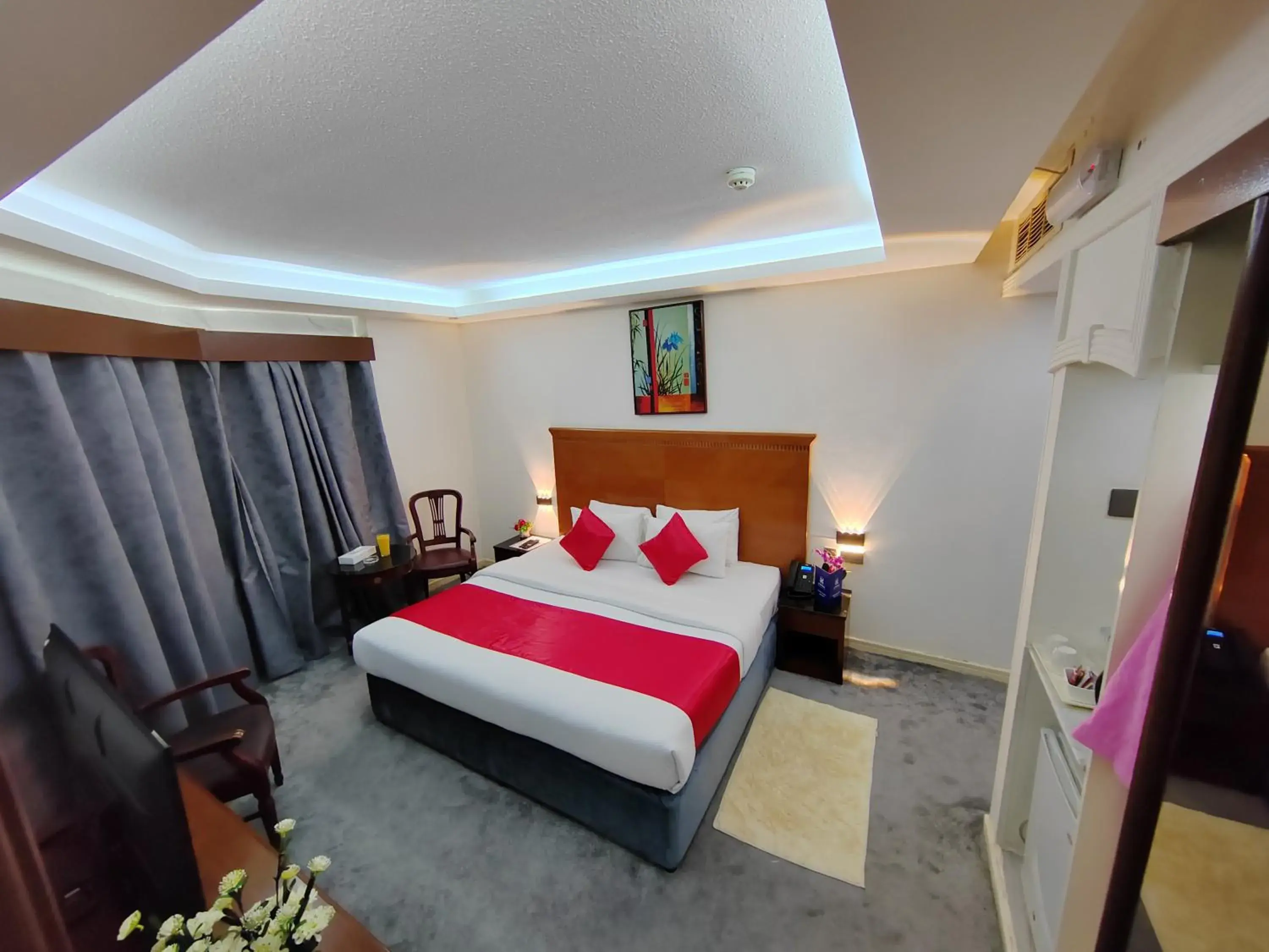 Deluxe King Suite - single occupancy in Le Paradise Palace Hotel Deira Dubai Al Rigga Deluxe King Suite - single occupancy in Le Paradise Palace Hotel Deira Dubai Al Rigga