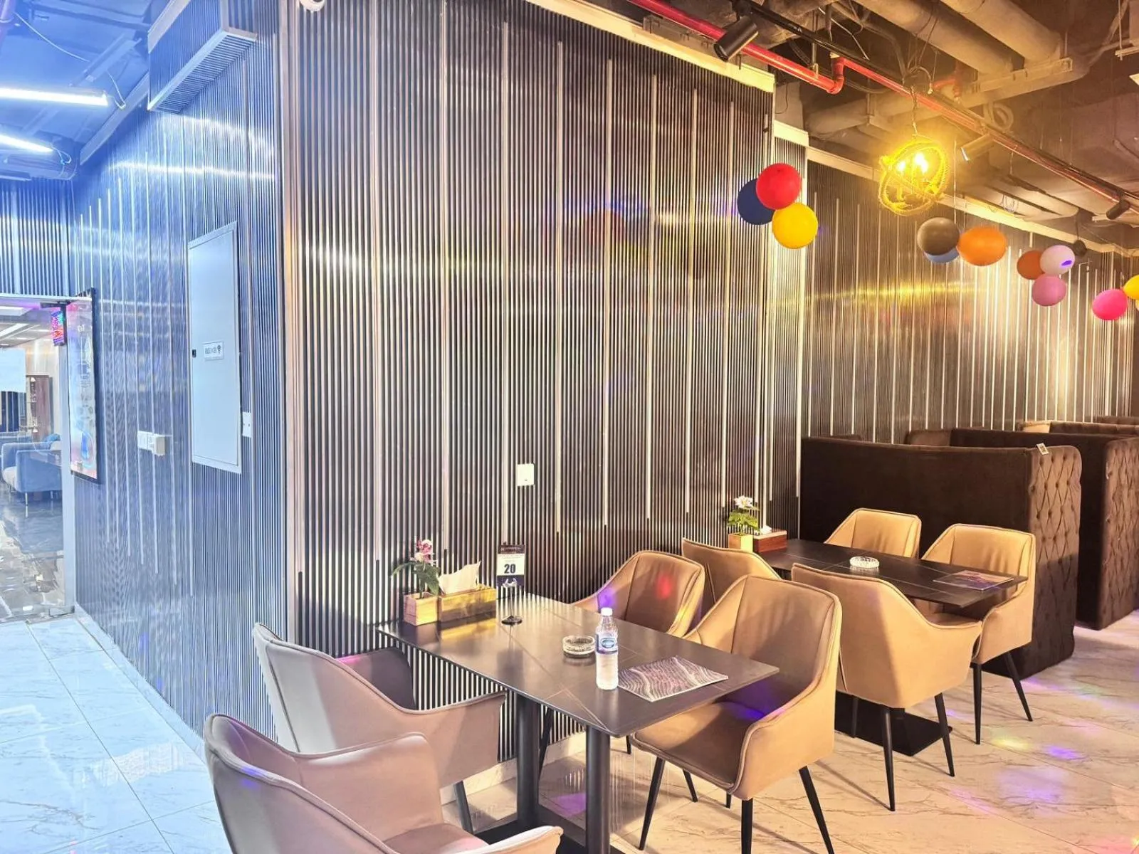 Restaurant/places to eat in Le Paradise Palace Hotel Deira Dubai Al Rigga