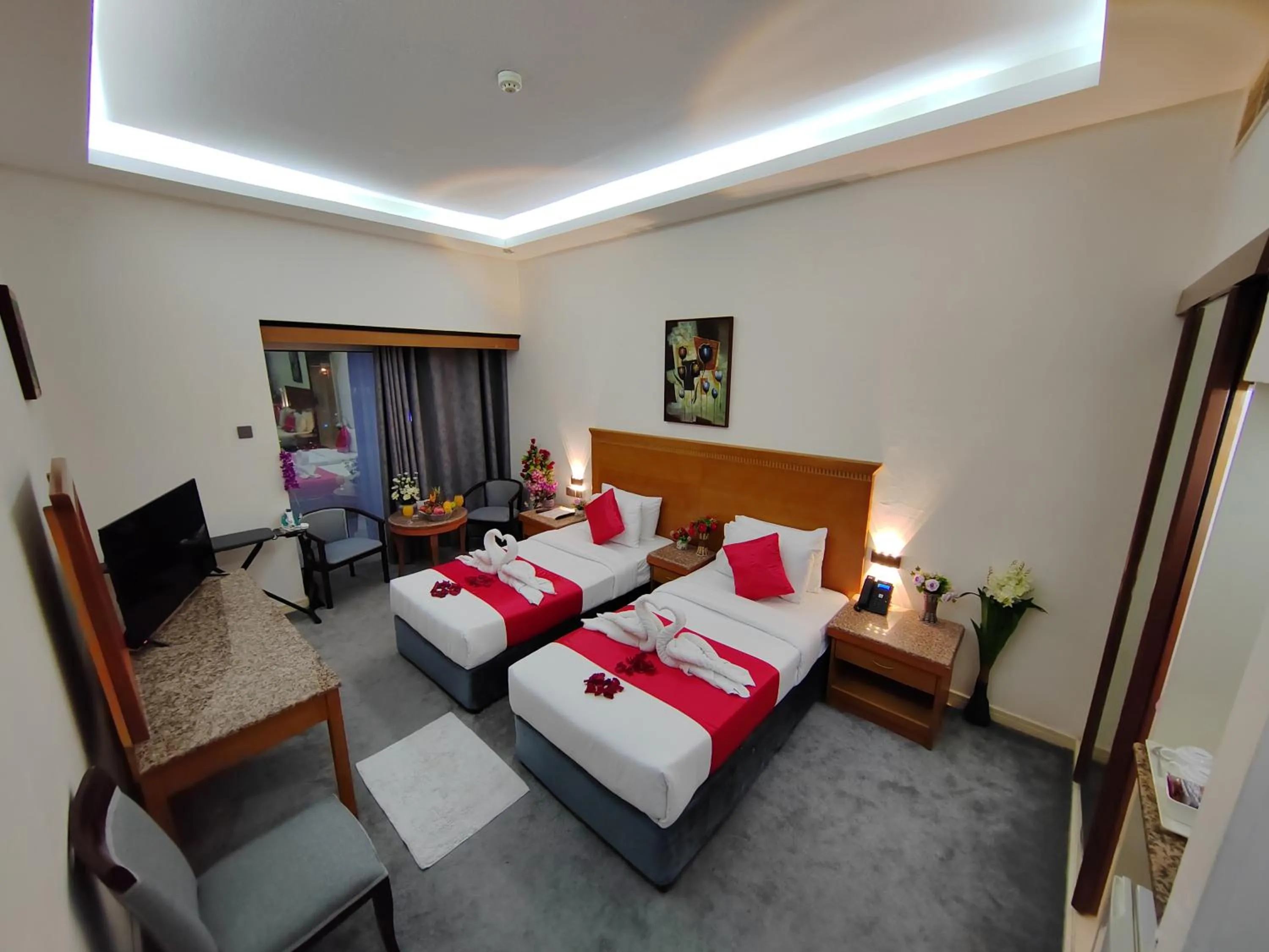 Bed in Le Paradise Palace Hotel Deira Dubai Al Rigga