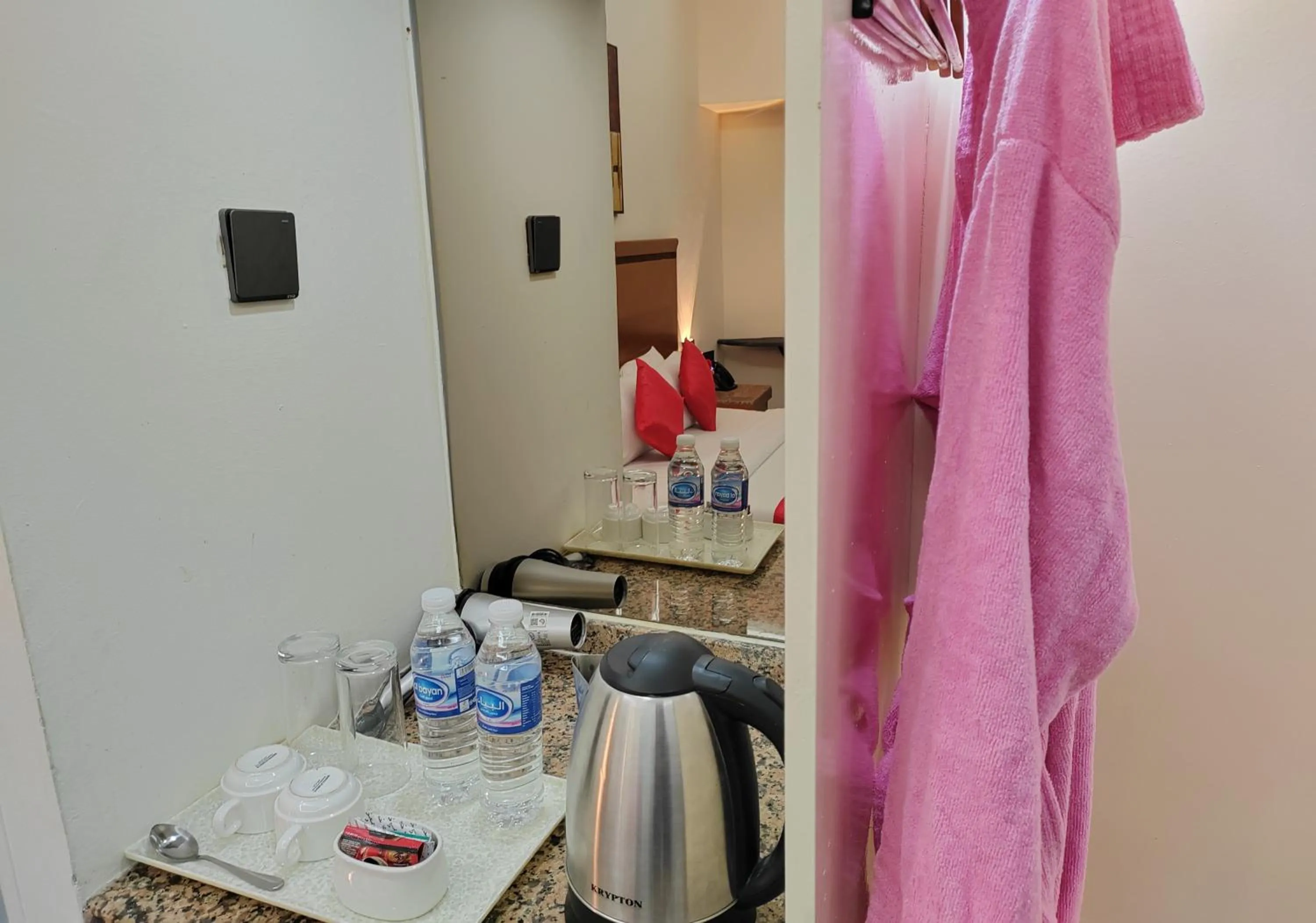 Coffee/tea facilities in Le Paradise Palace Hotel Deira Dubai Al Rigga