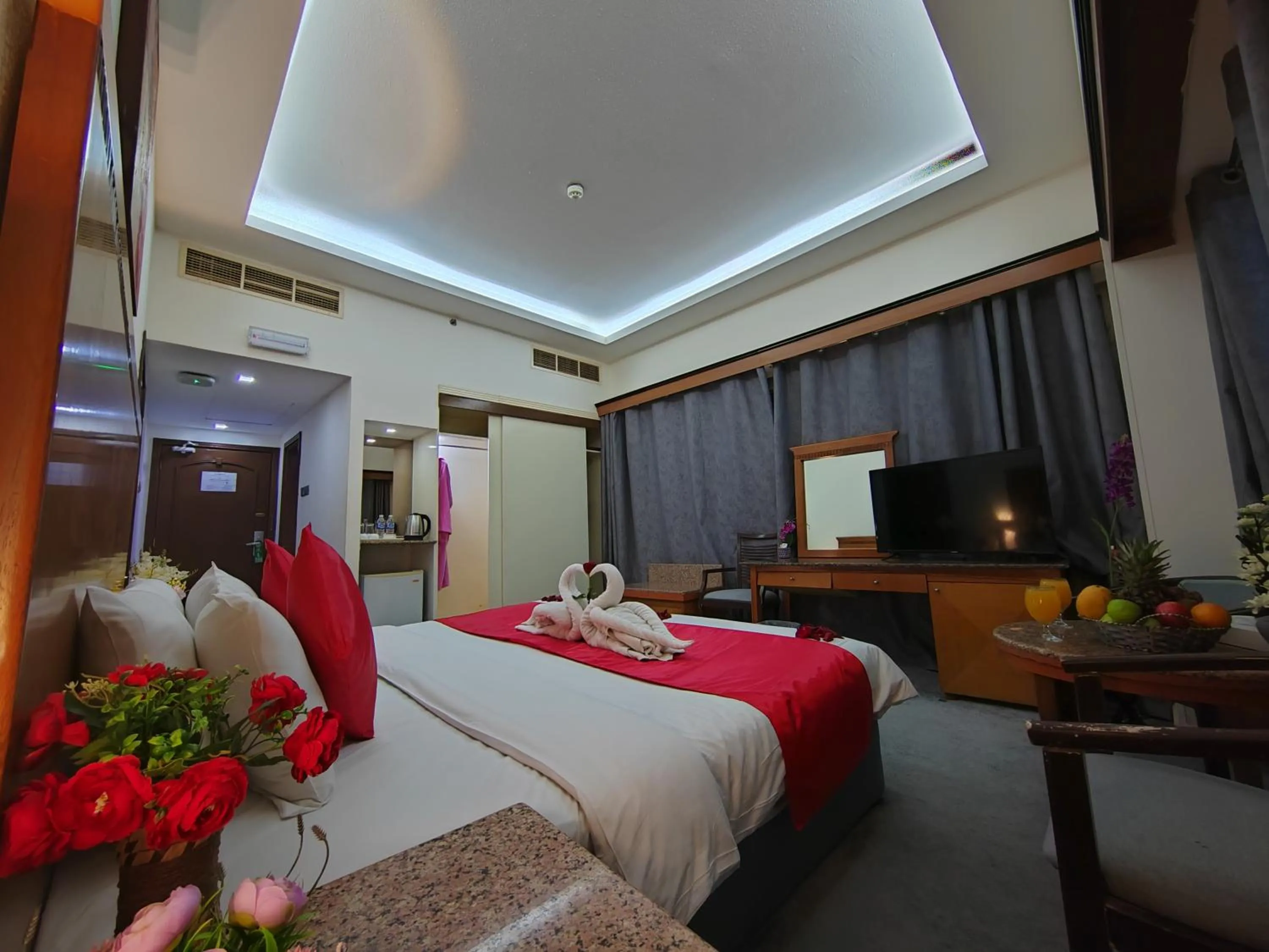 Bed in Le Paradise Palace Hotel Deira Dubai Al Rigga