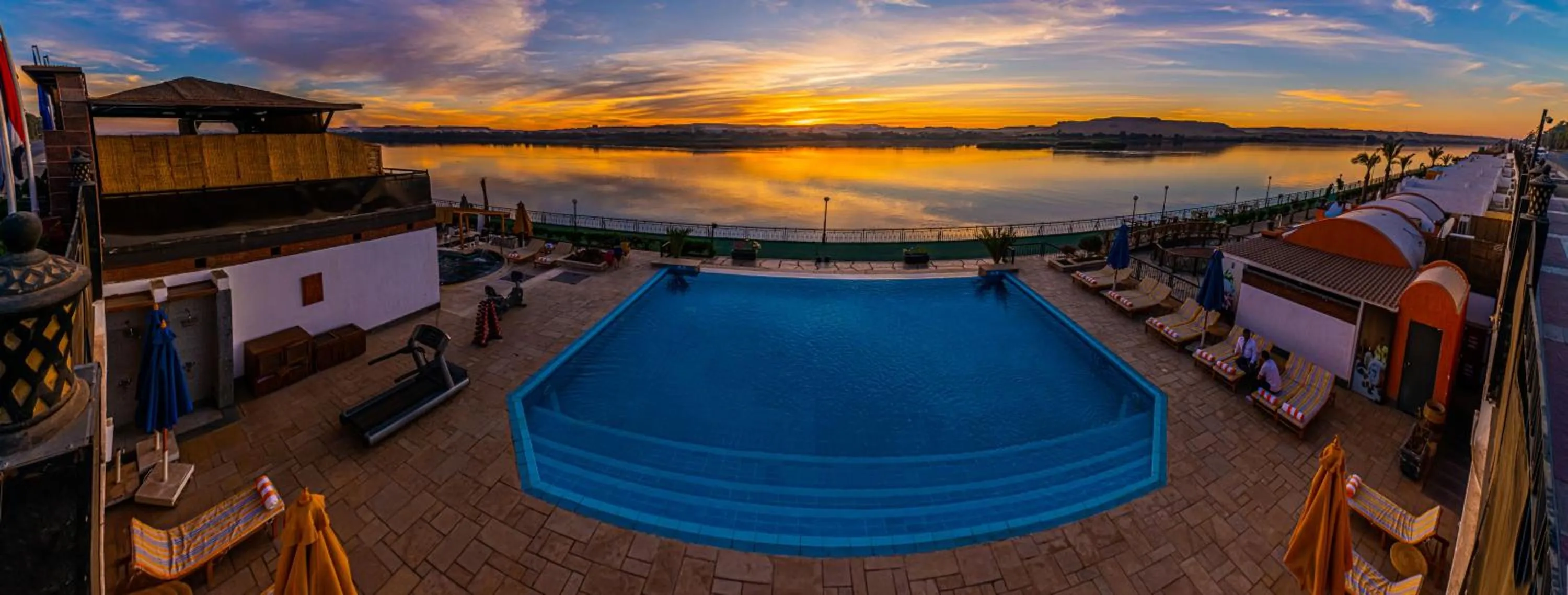 Swimming pool in Sonesta Nouba Hotel Aswan