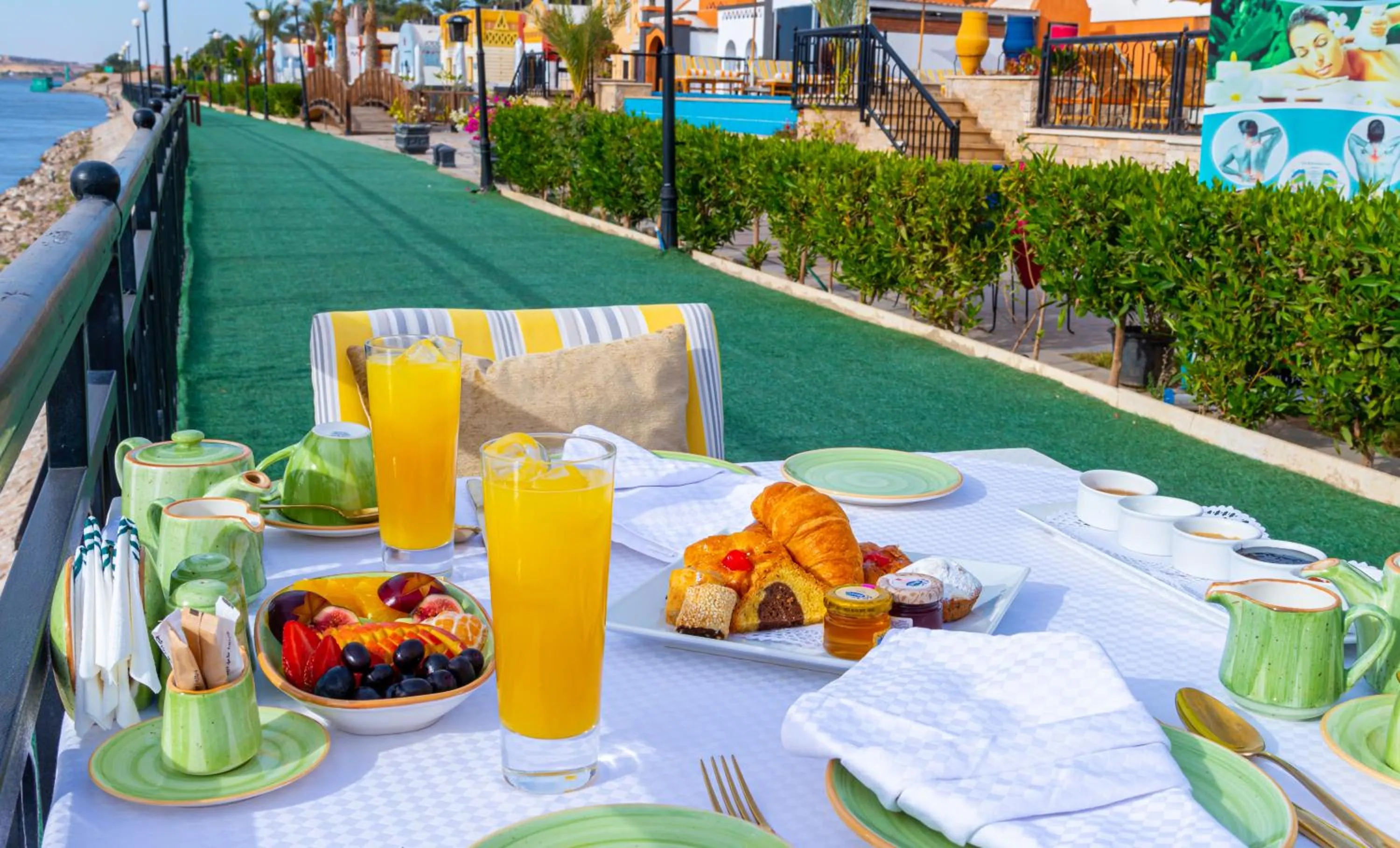 Food and drinks in Sonesta Nouba Hotel Aswan