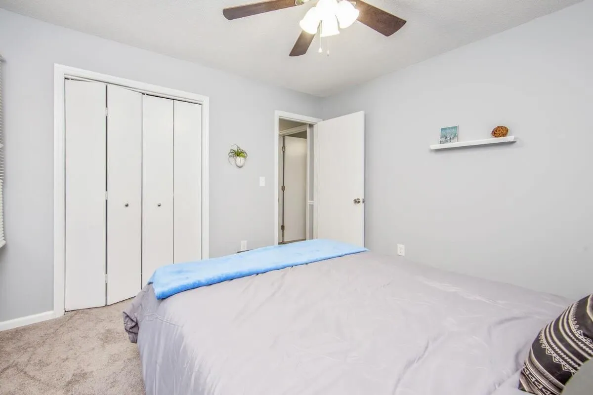 Bed in No Place Like Homeplace Ii