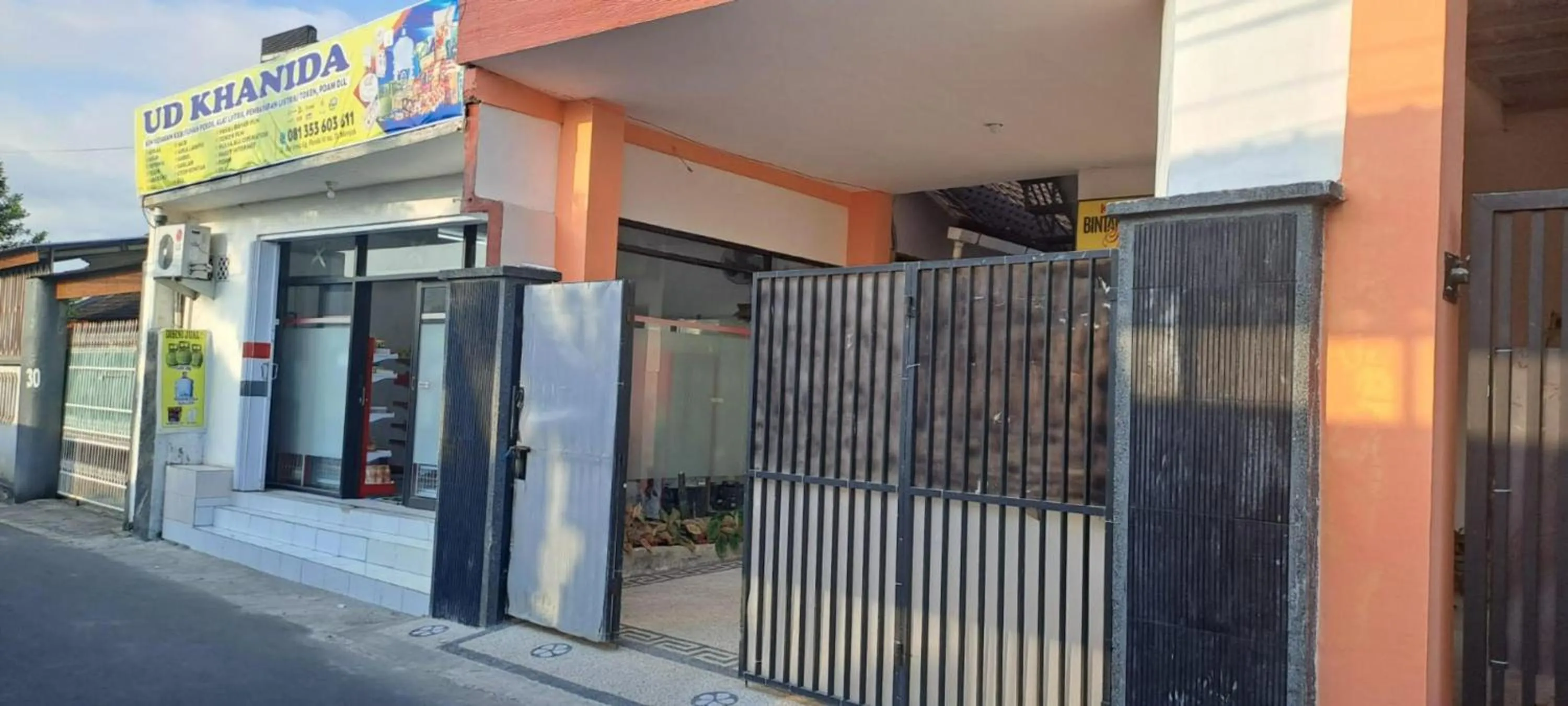 Property building in Bintang Khanida Syari'ah