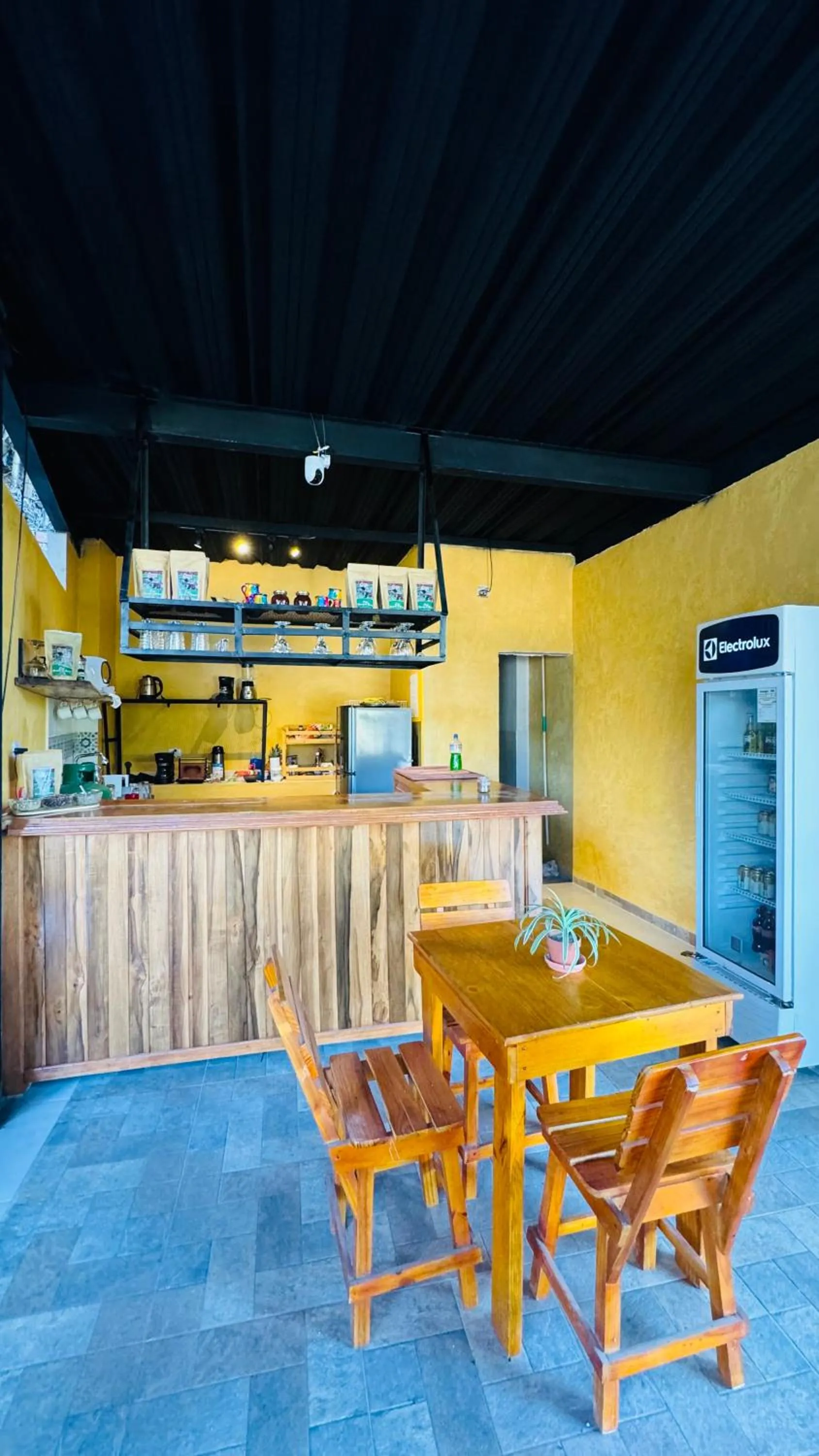 Restaurant/places to eat in Coffee House Minca