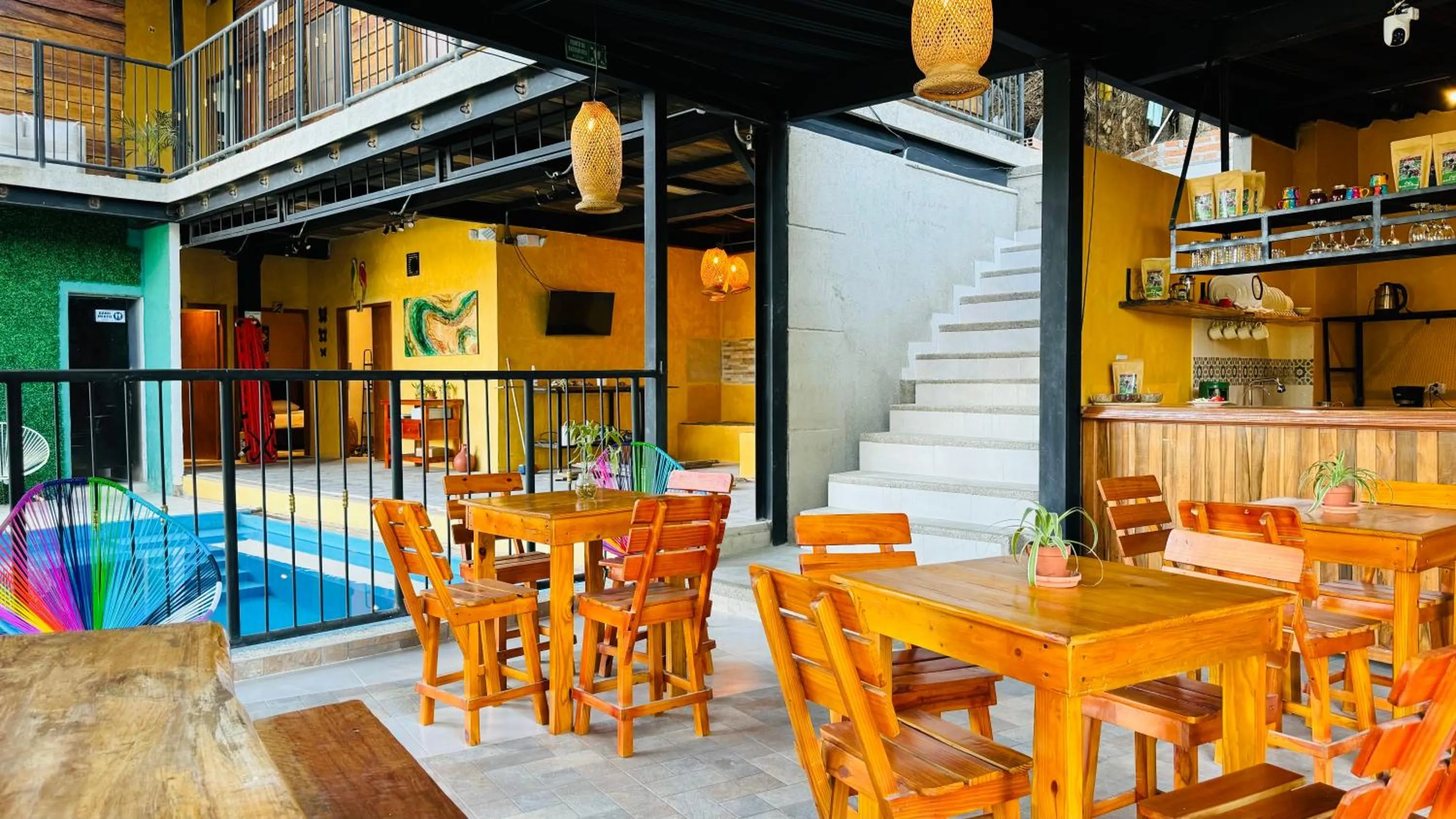 Restaurant/places to eat in Coffee House Minca