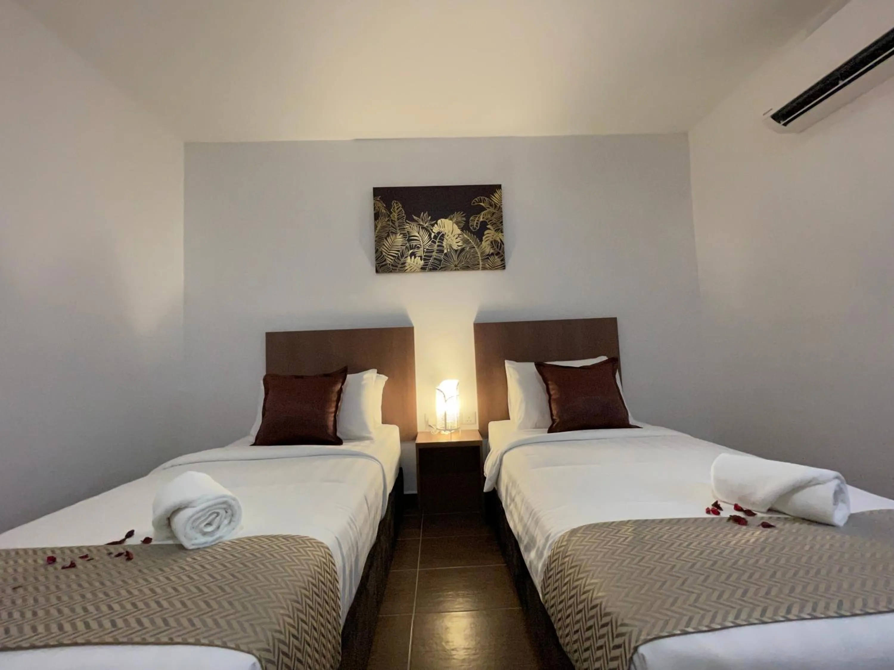 Bedroom, Bed in DSH Hotel