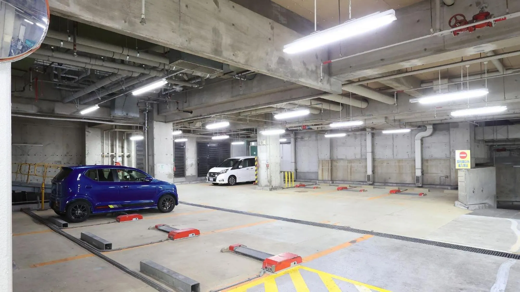 Parking in SK HOTEL Kobe Ekimae