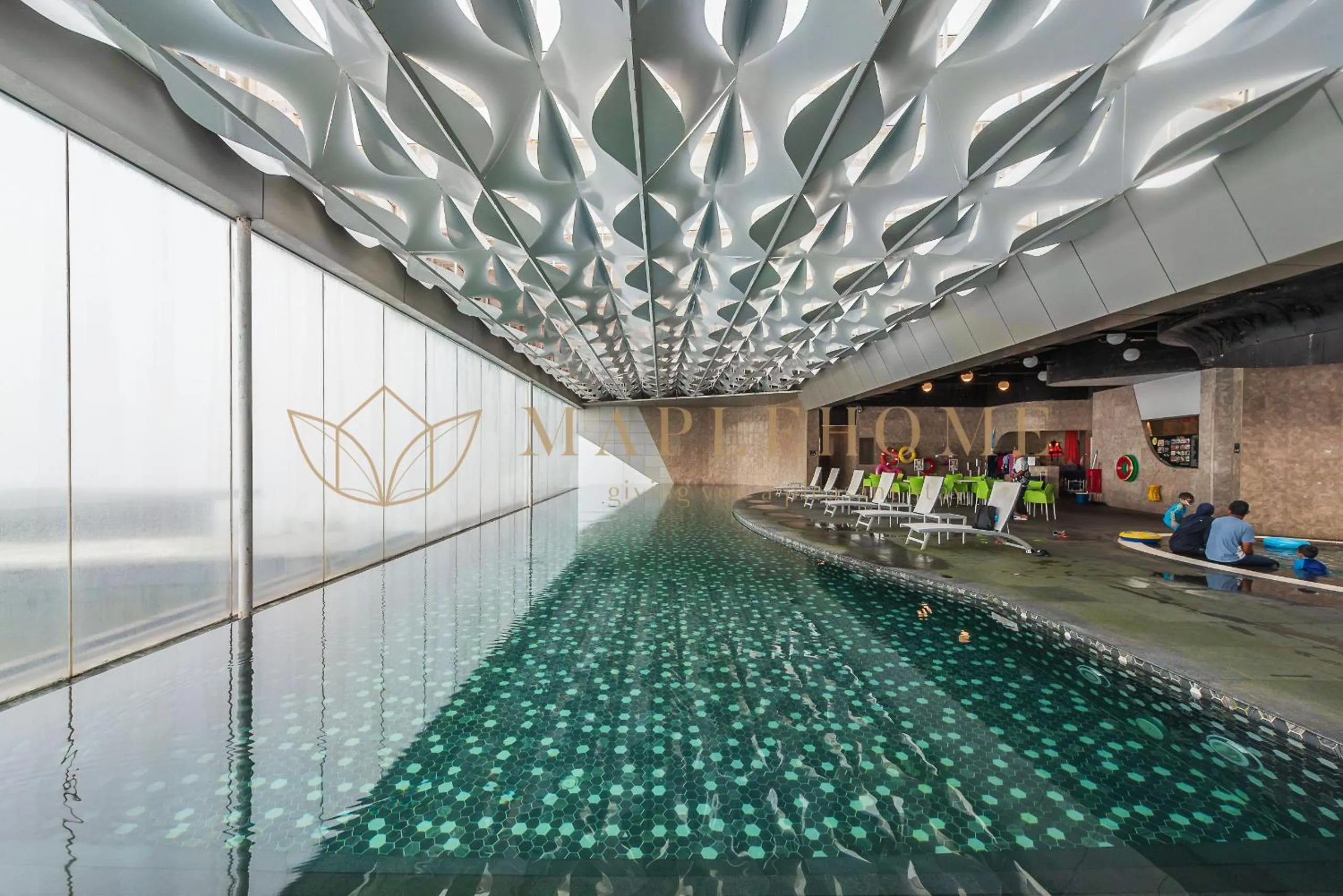 Swimming pool in Ion Delemon Premier Suites Genting Highlands