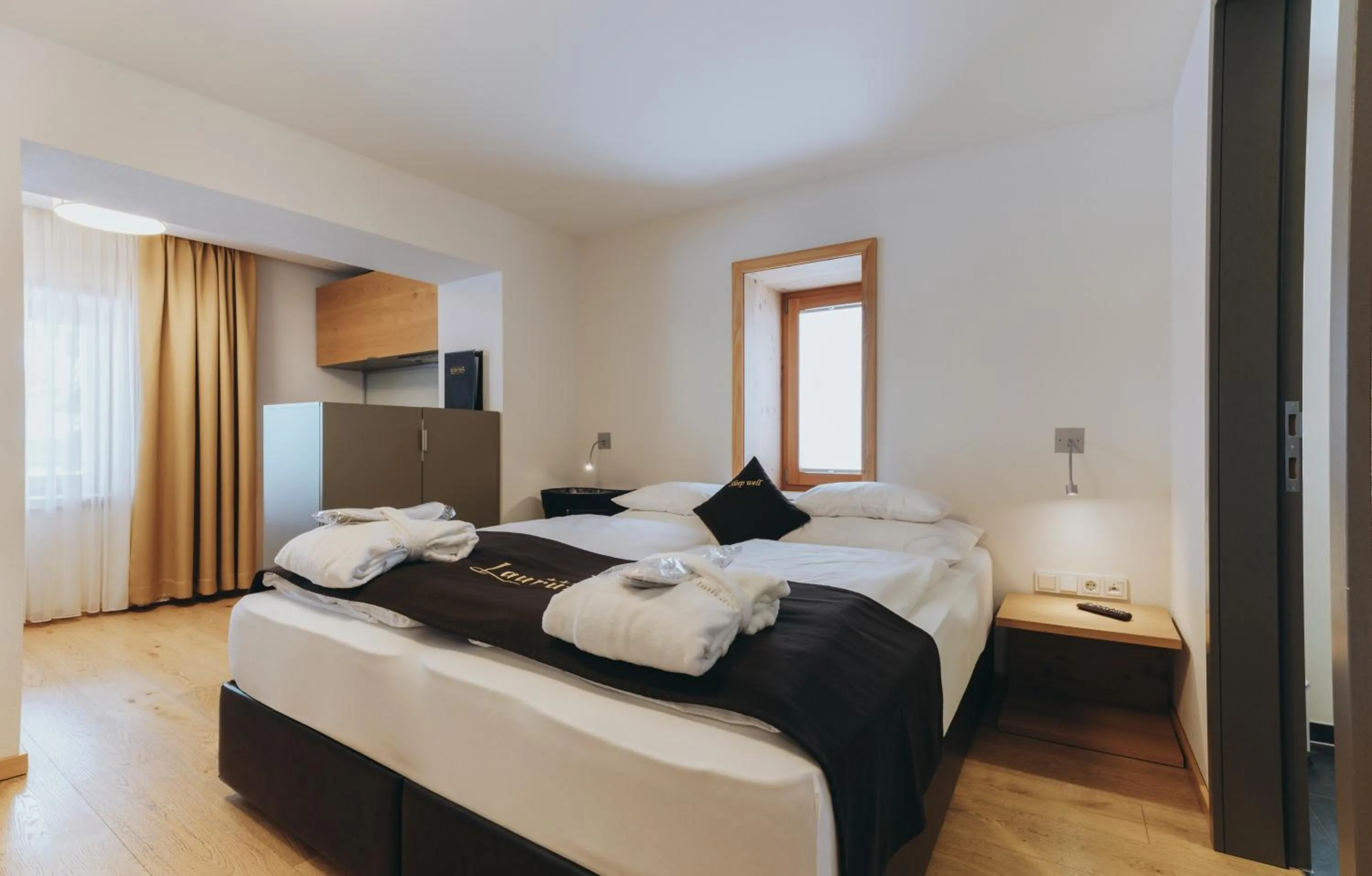 Bed in Apart-Hotel Laurus Lech