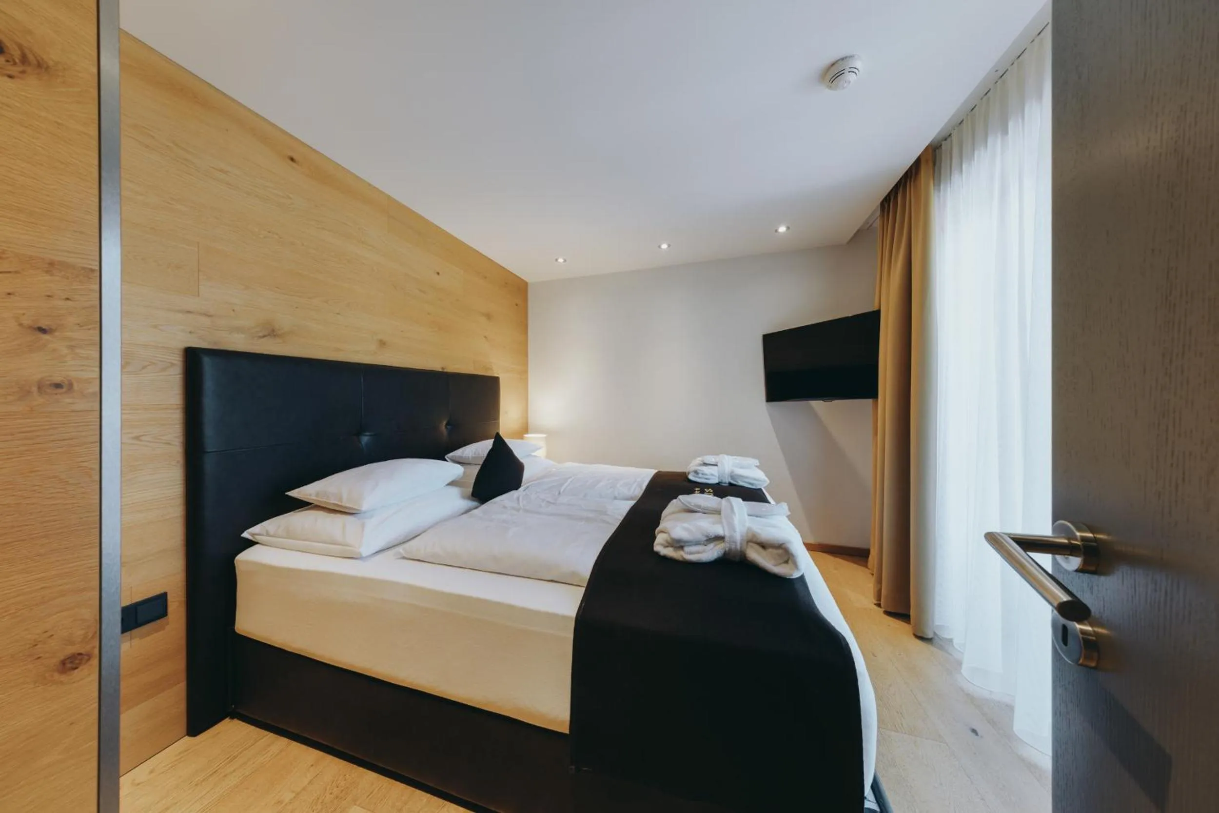 Bed in Apart-Hotel Laurus Lech
