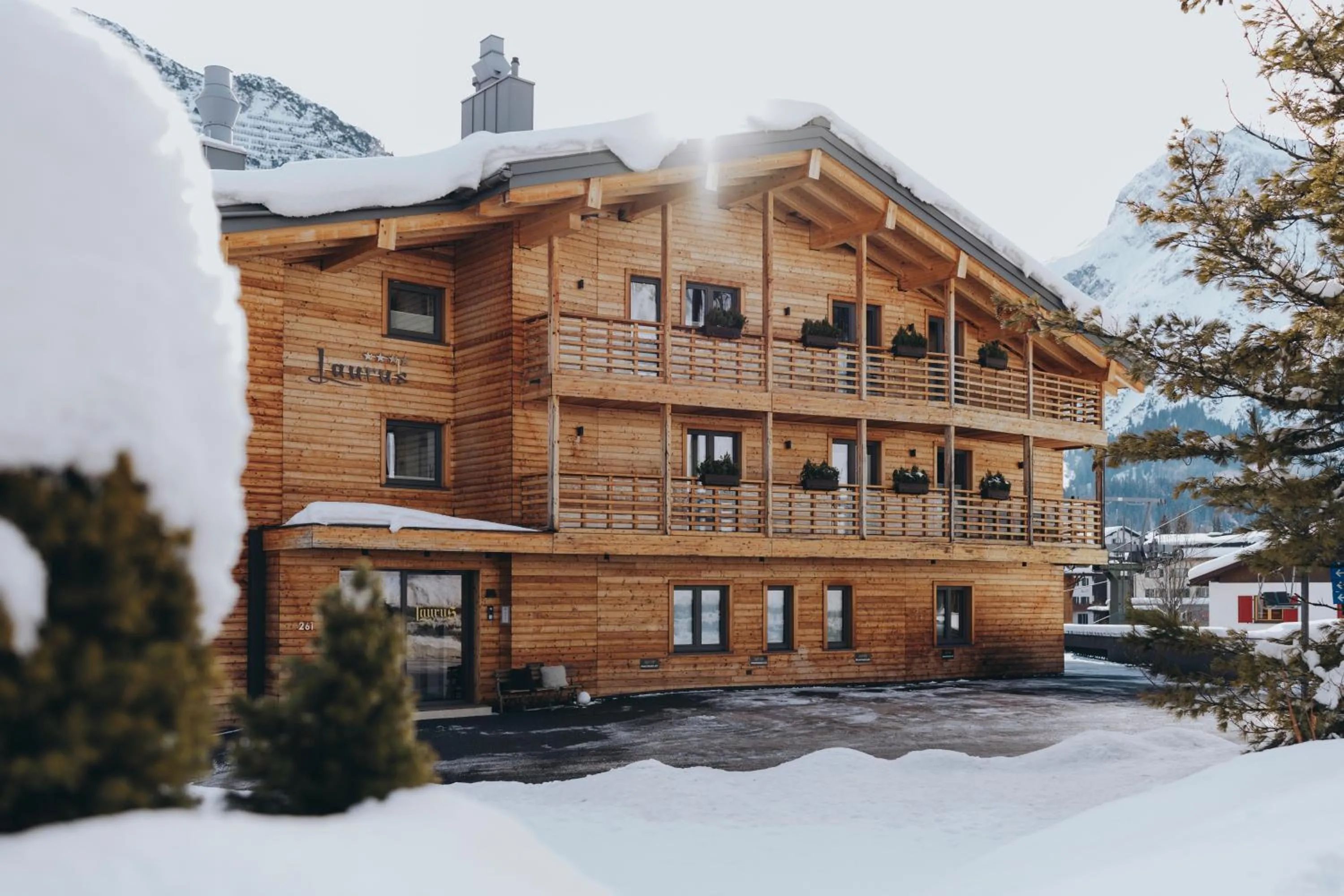 Property building in Apart-Hotel Laurus Lech