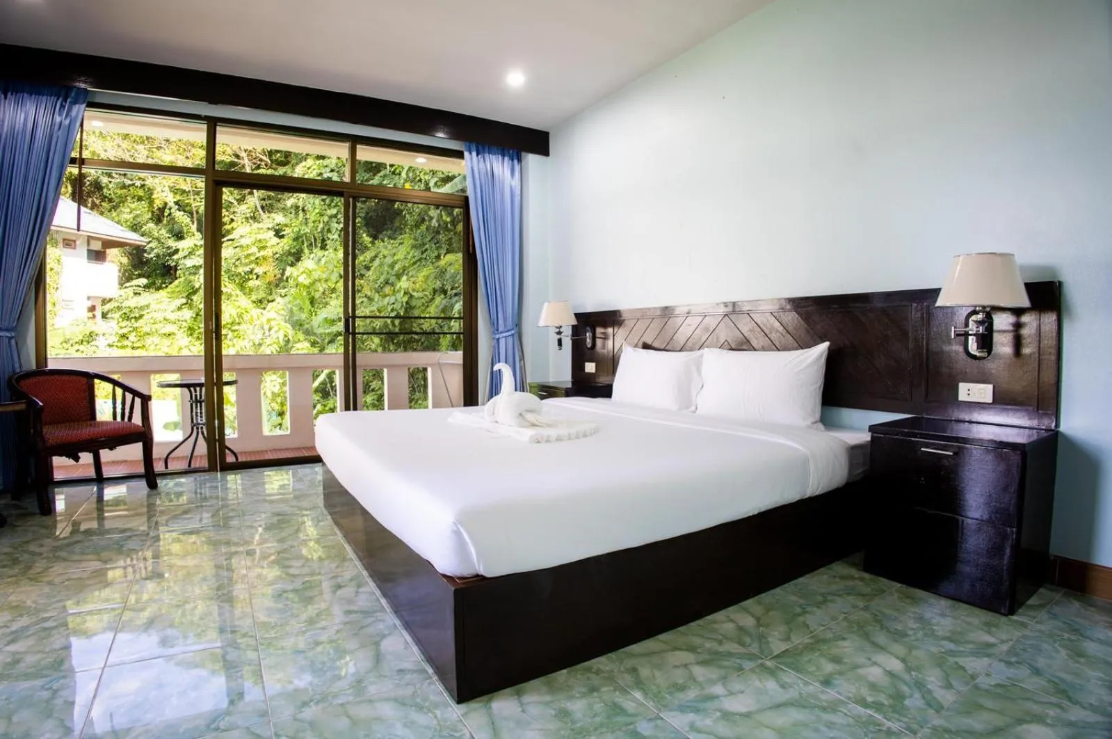 Bed in Riviera Patong