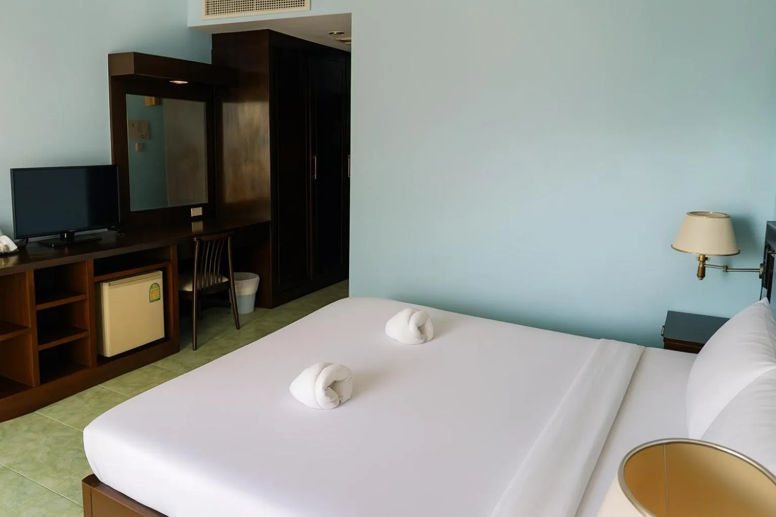 Bed in Riviera Patong