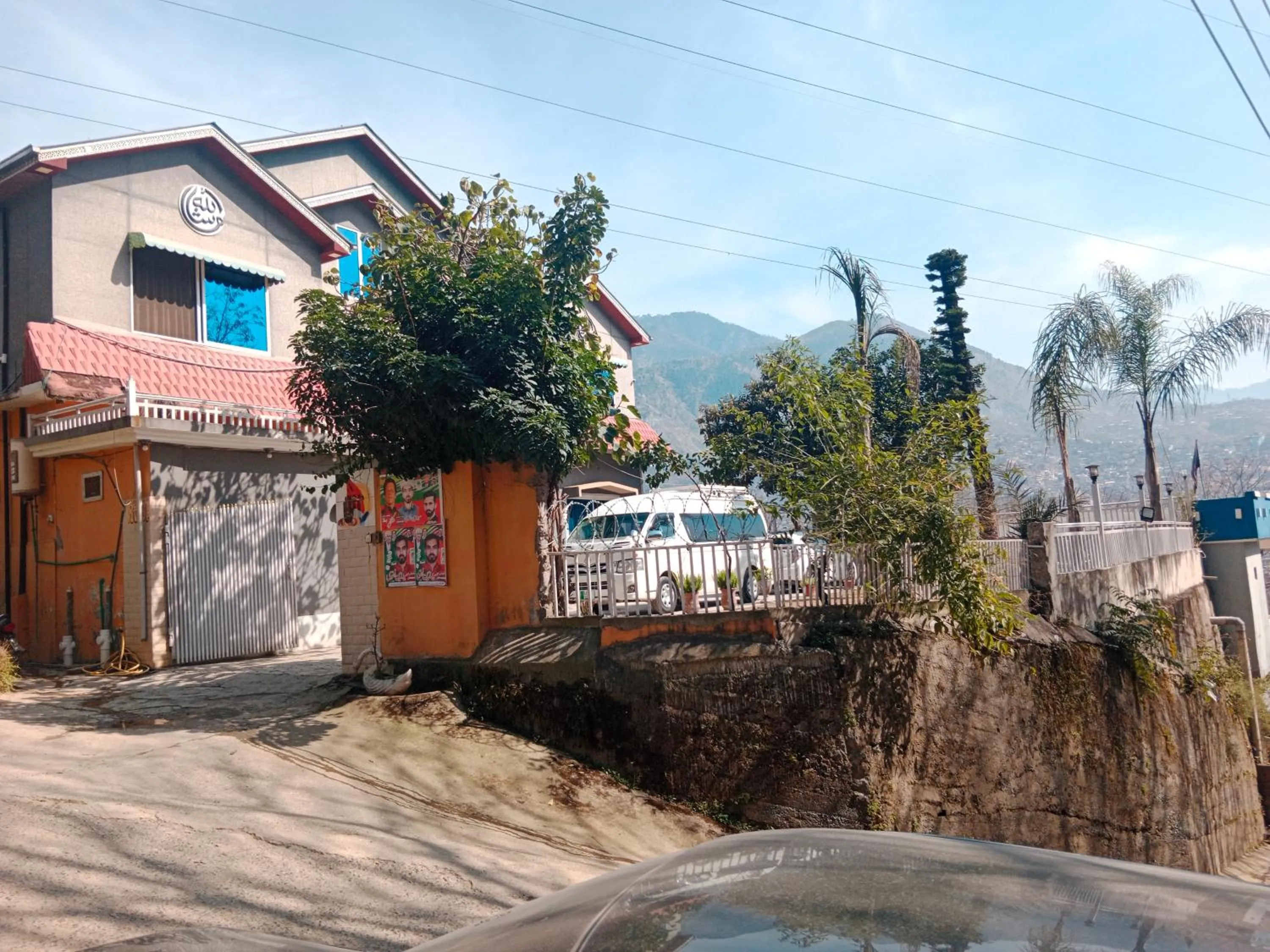 Property building in Kashmir lodge