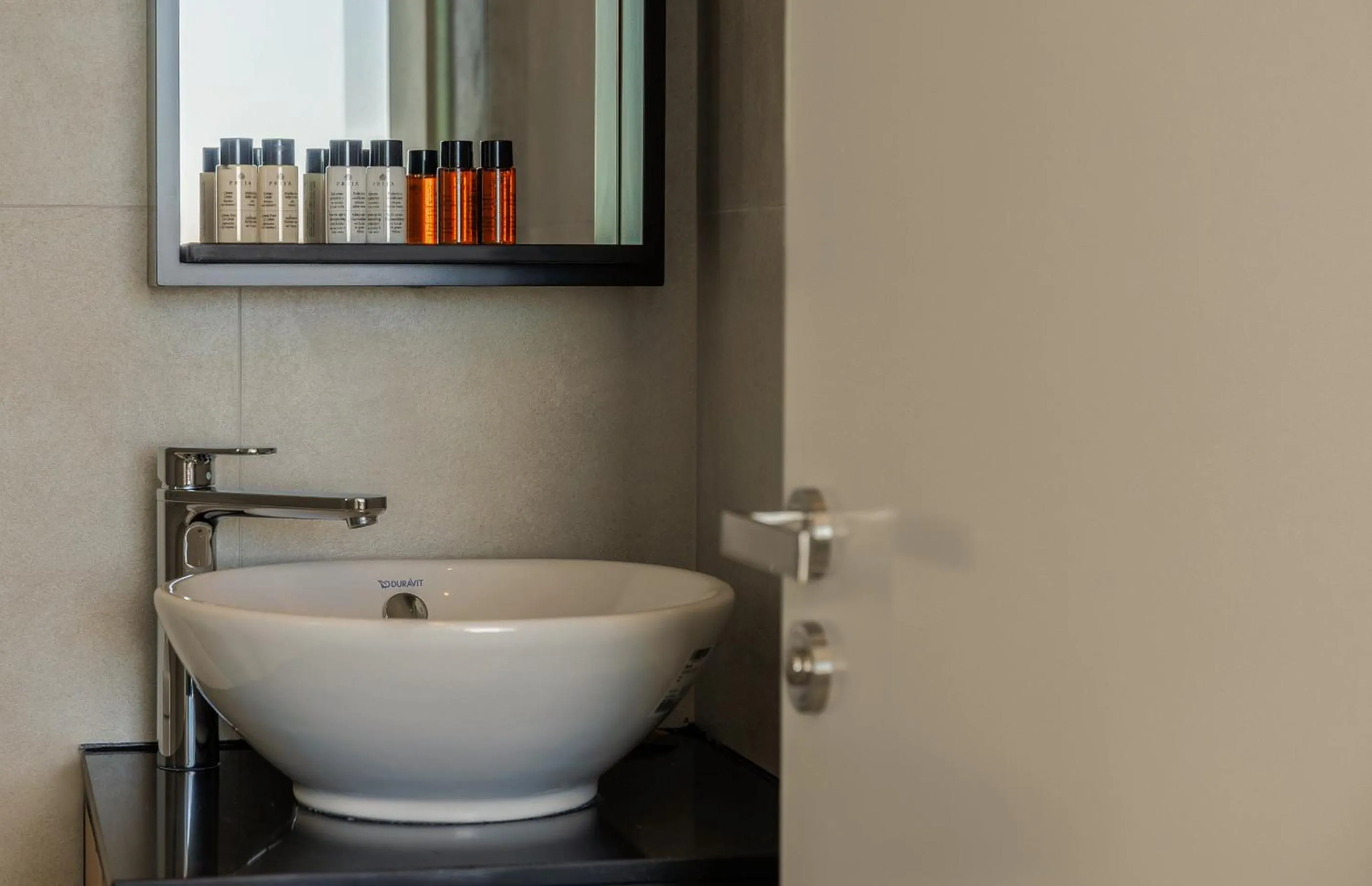 Toilet in Regency Boutique Hotel Holiday Suites