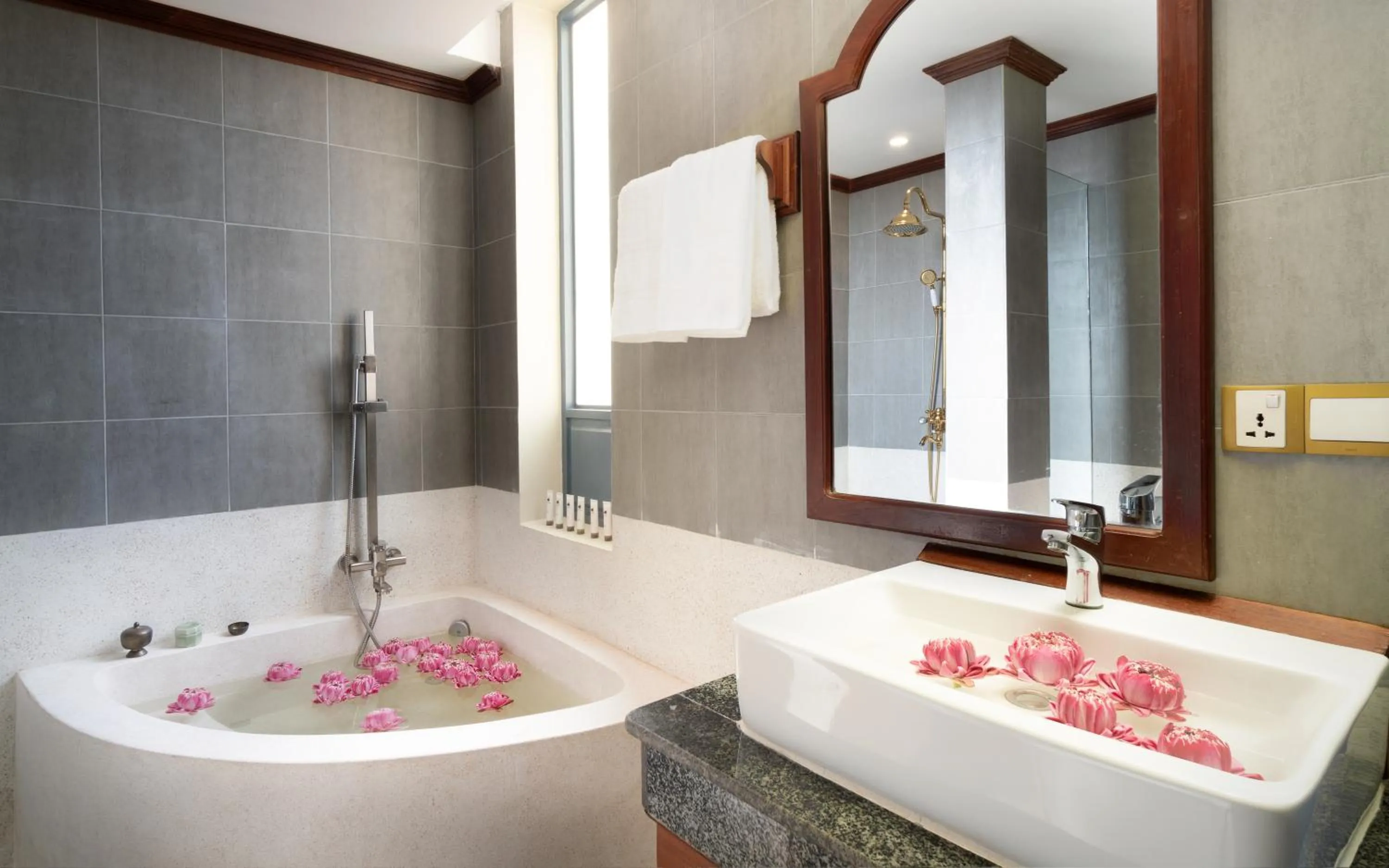 Bathroom in The Elephant