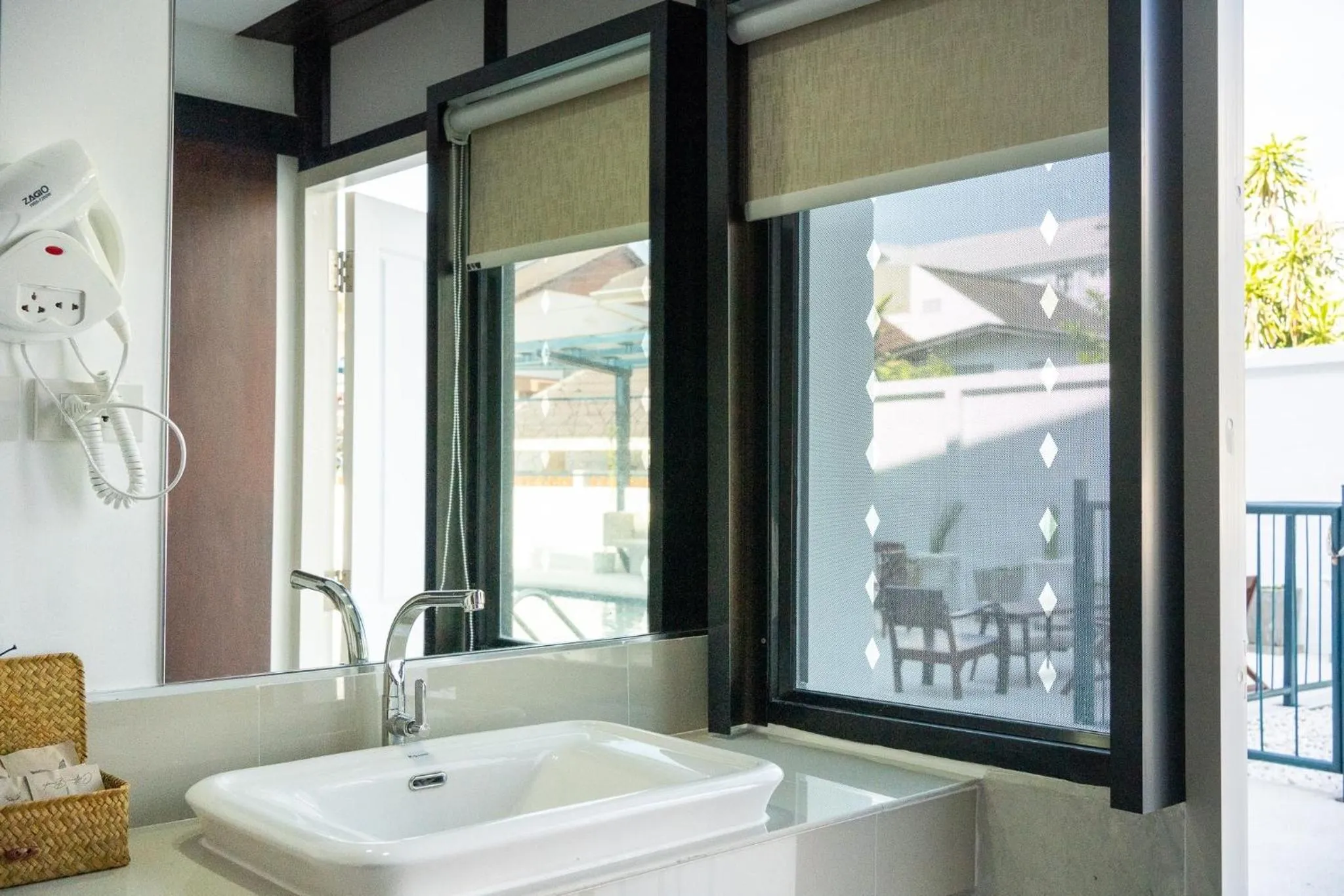 Bath in Singharaj Boutique Hotel