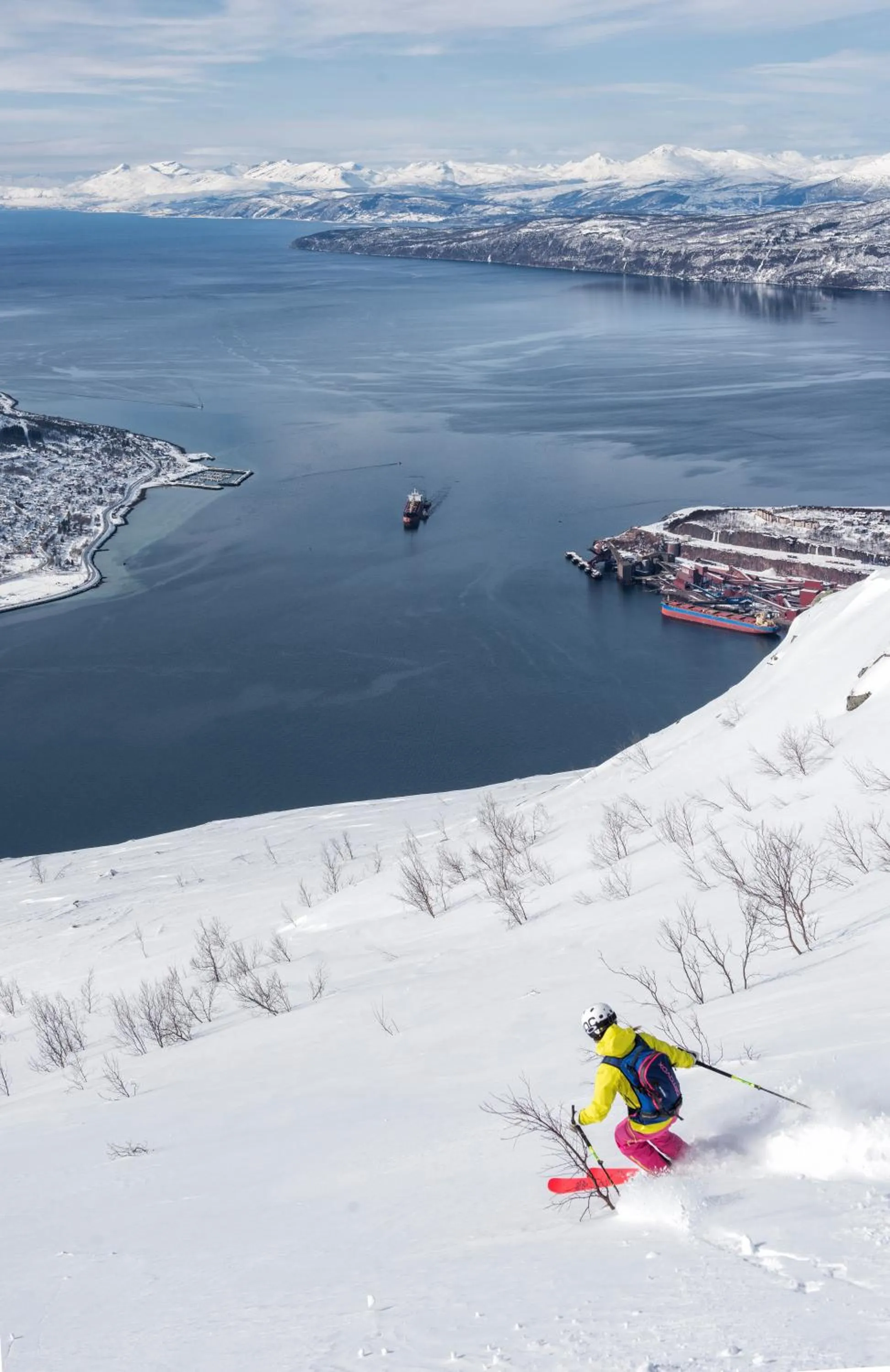 Skiing in Basecamp Narvik