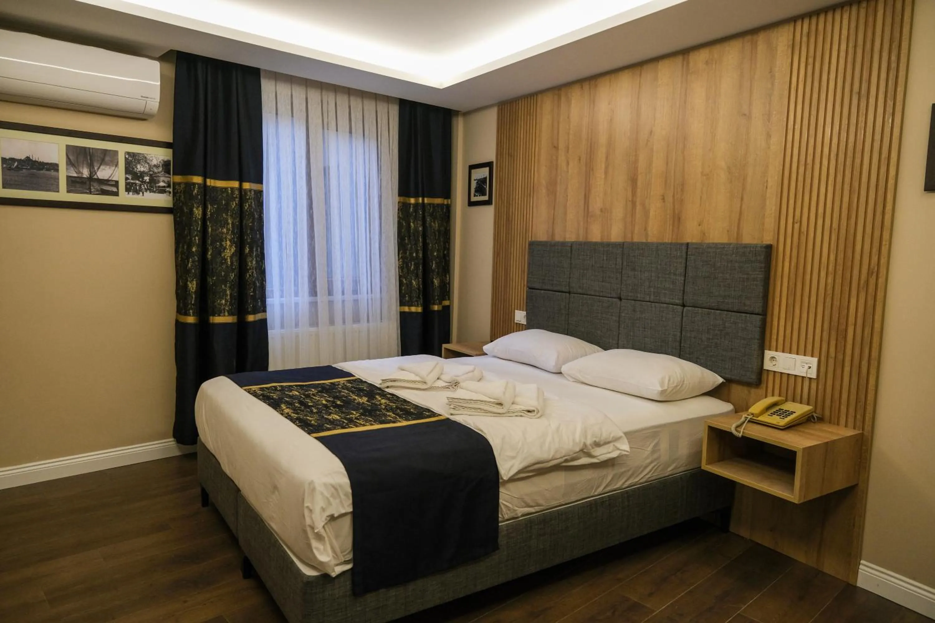 Photo of the whole room, Bed in Hotel Martin