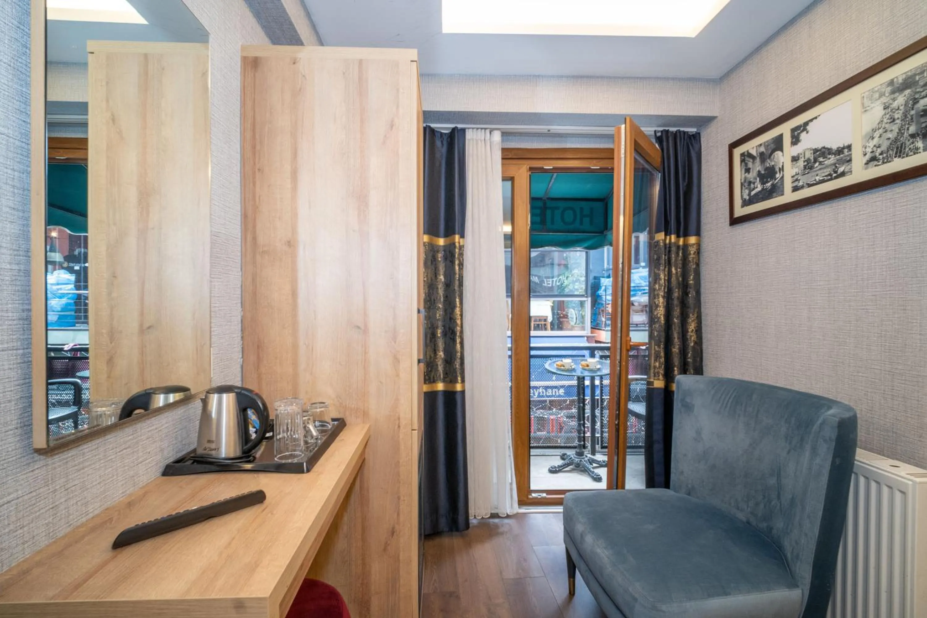 Seating area in Hotel Martin