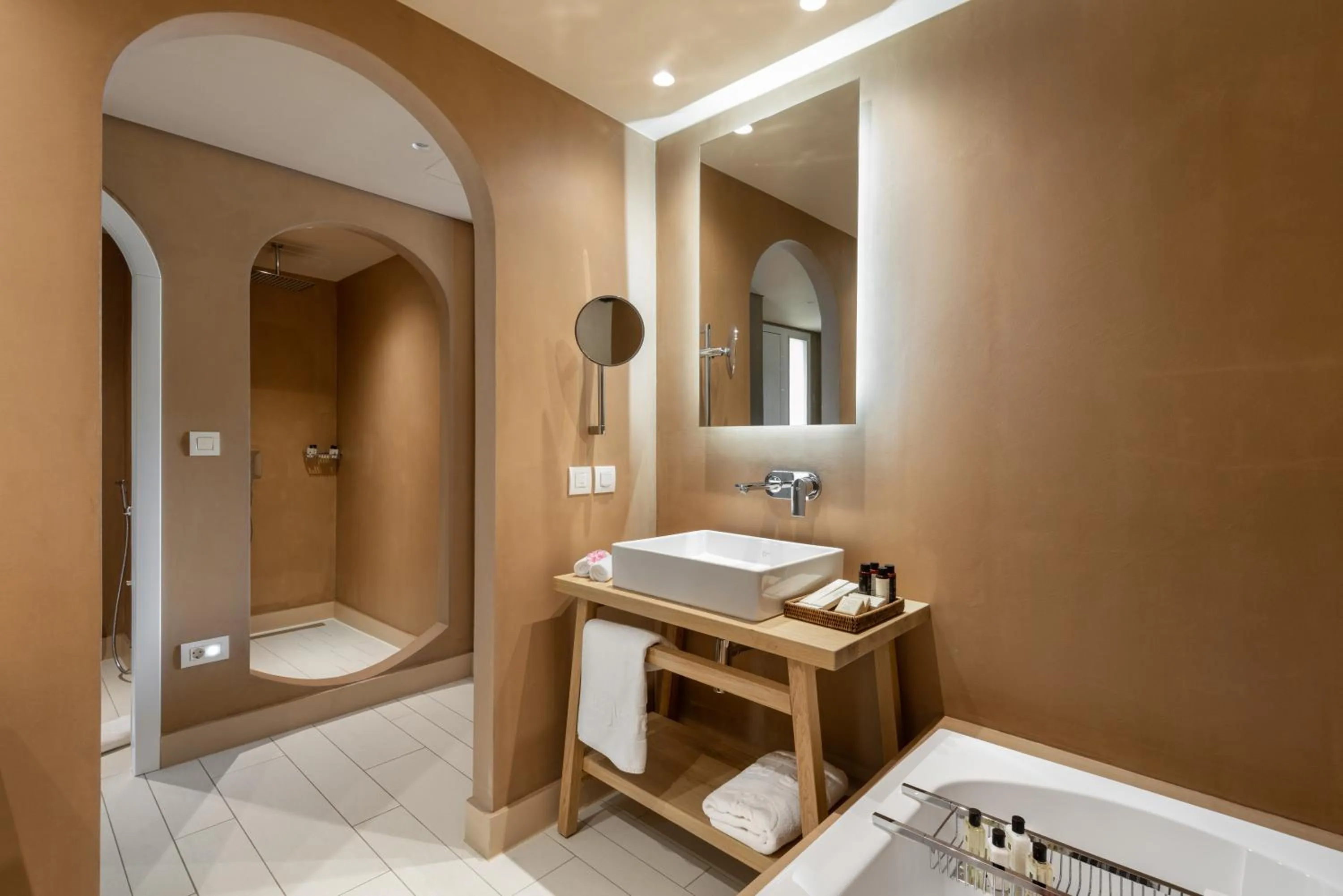 Bathroom in Eagles Palace - Small Luxury Hotels of the World