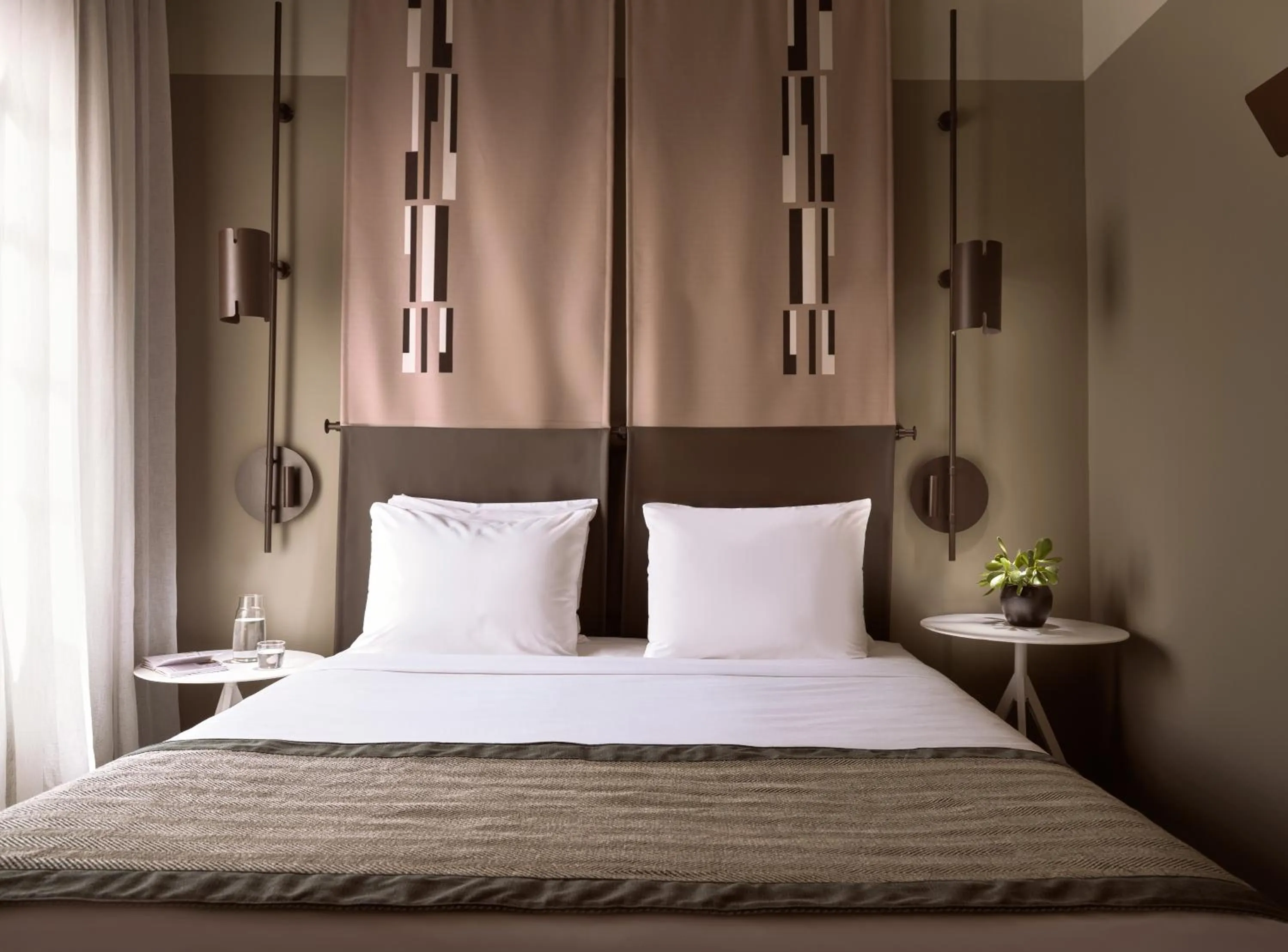 Bed in City Hotel Thessaloniki