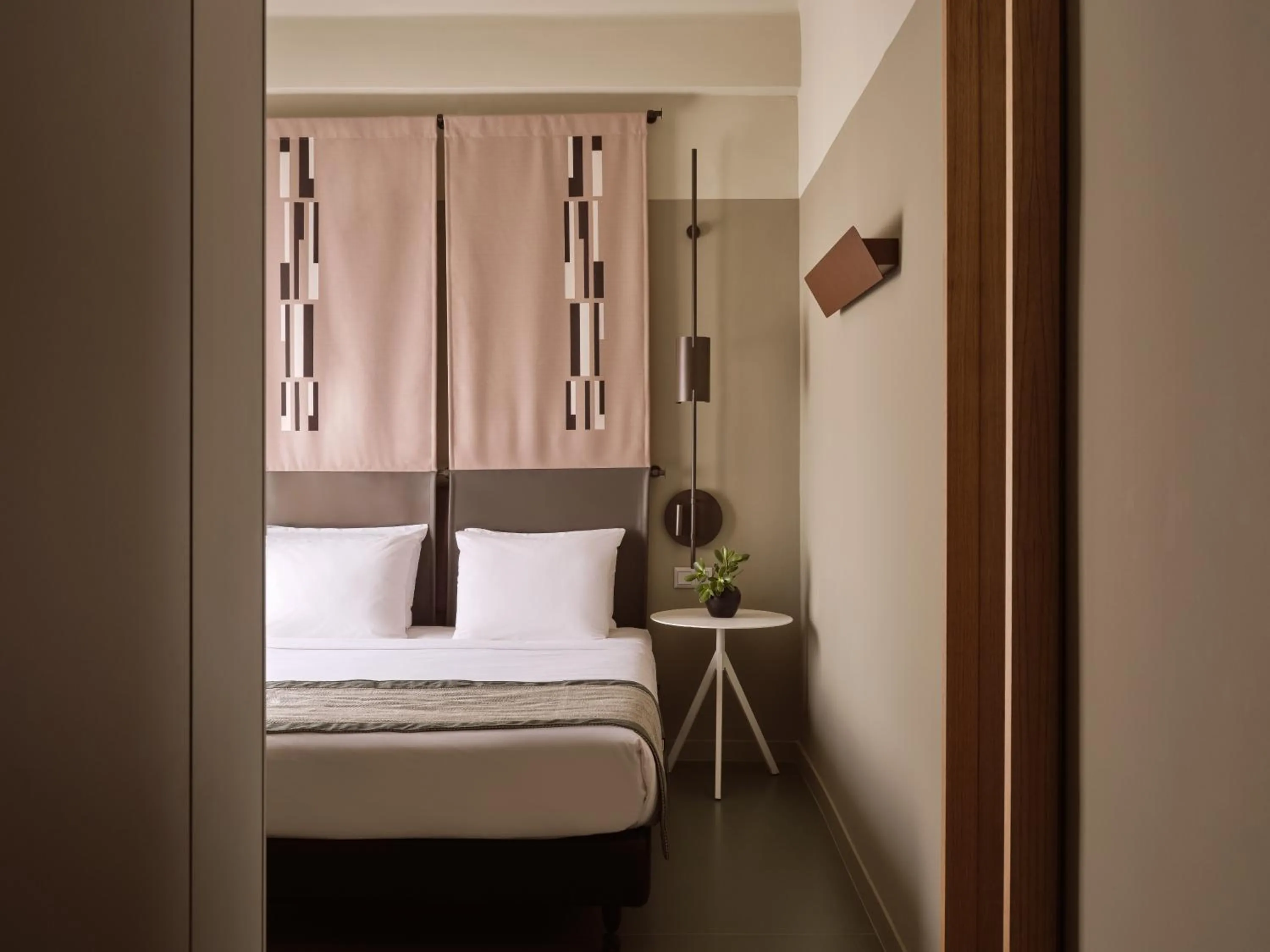 Bed in City Hotel Thessaloniki