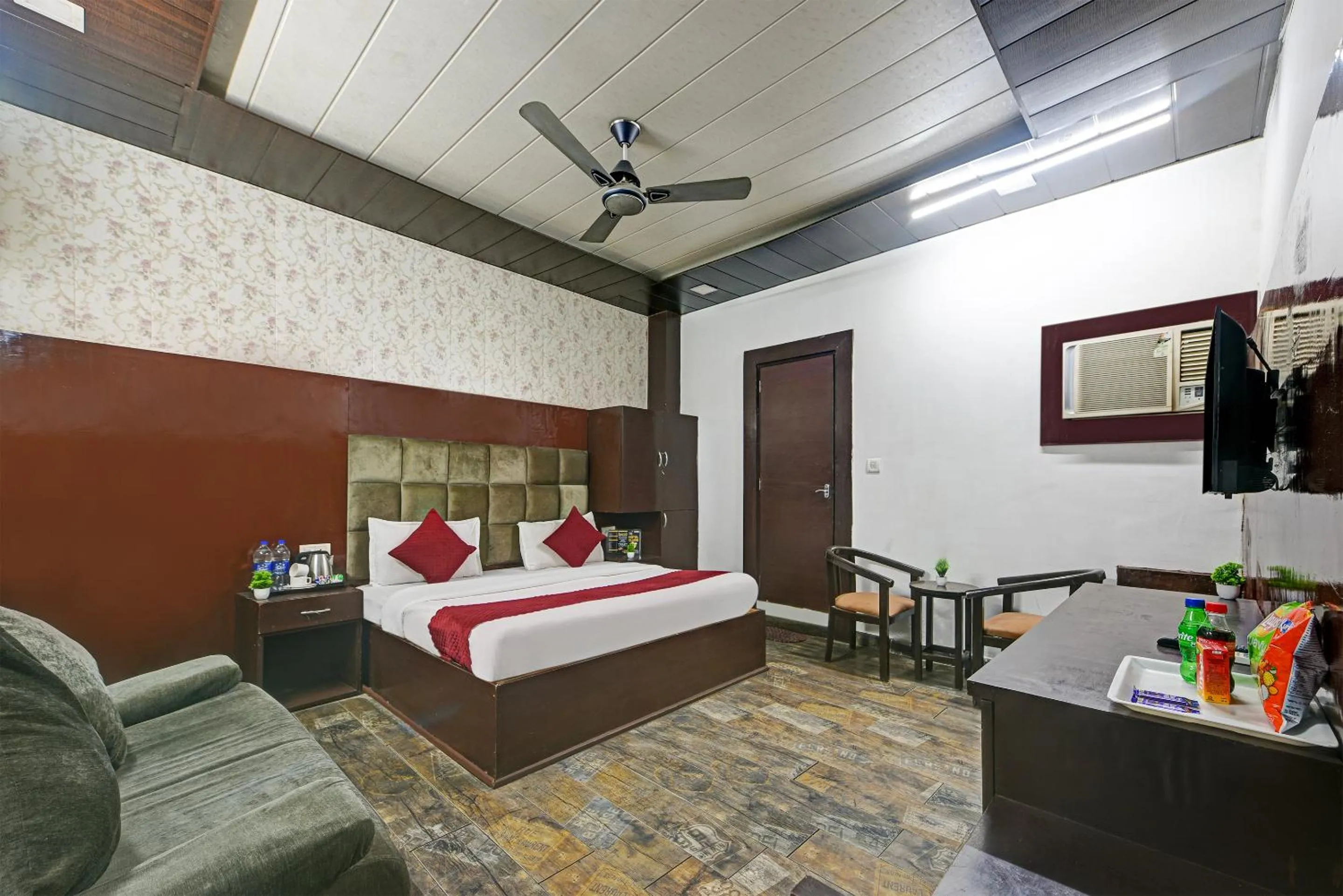 Bed in Hotel Cladis by Quadis - Sector 15 Noida
