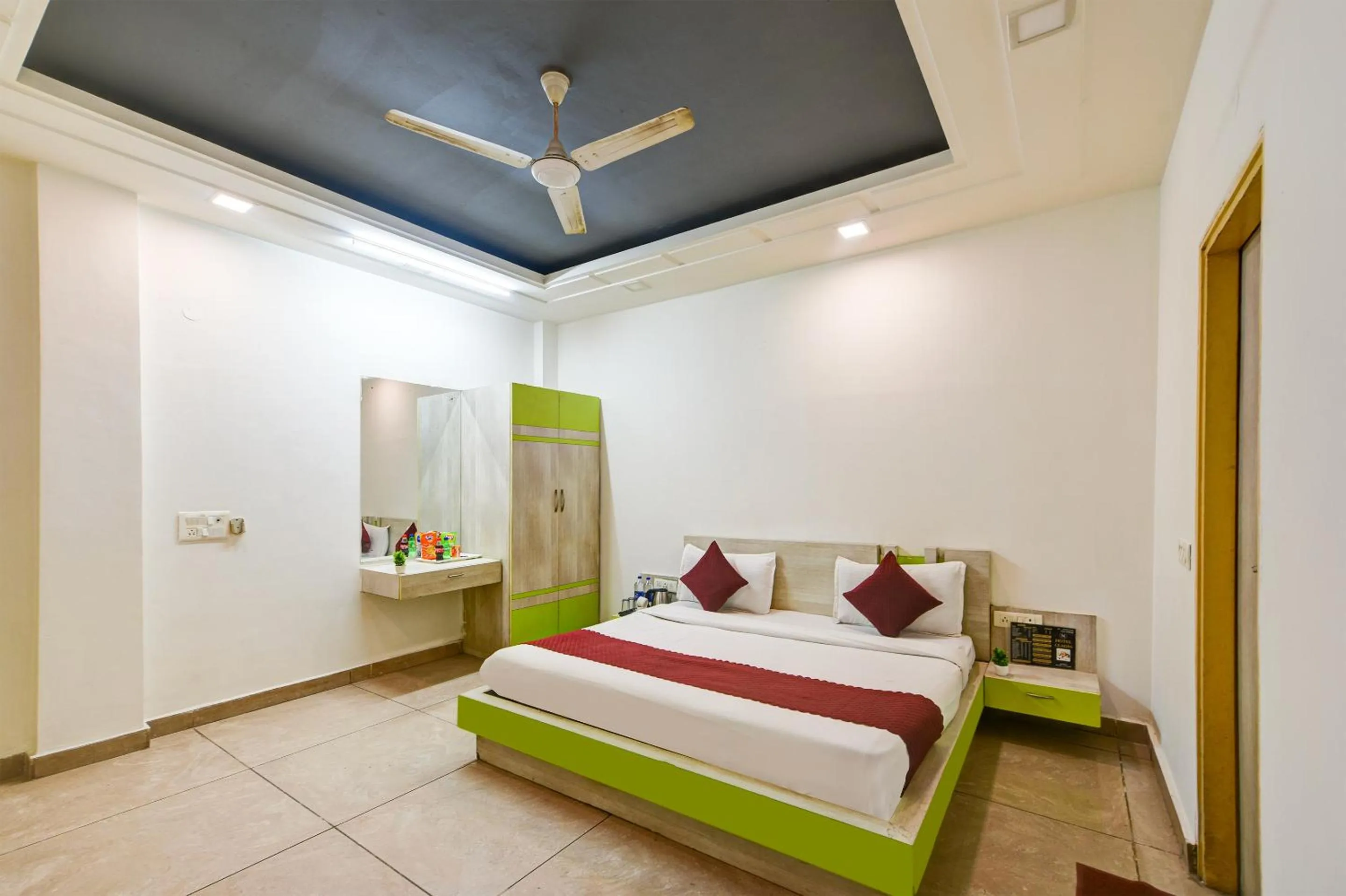 Bed in Hotel Cladis by Quadis - Sector 15 Noida