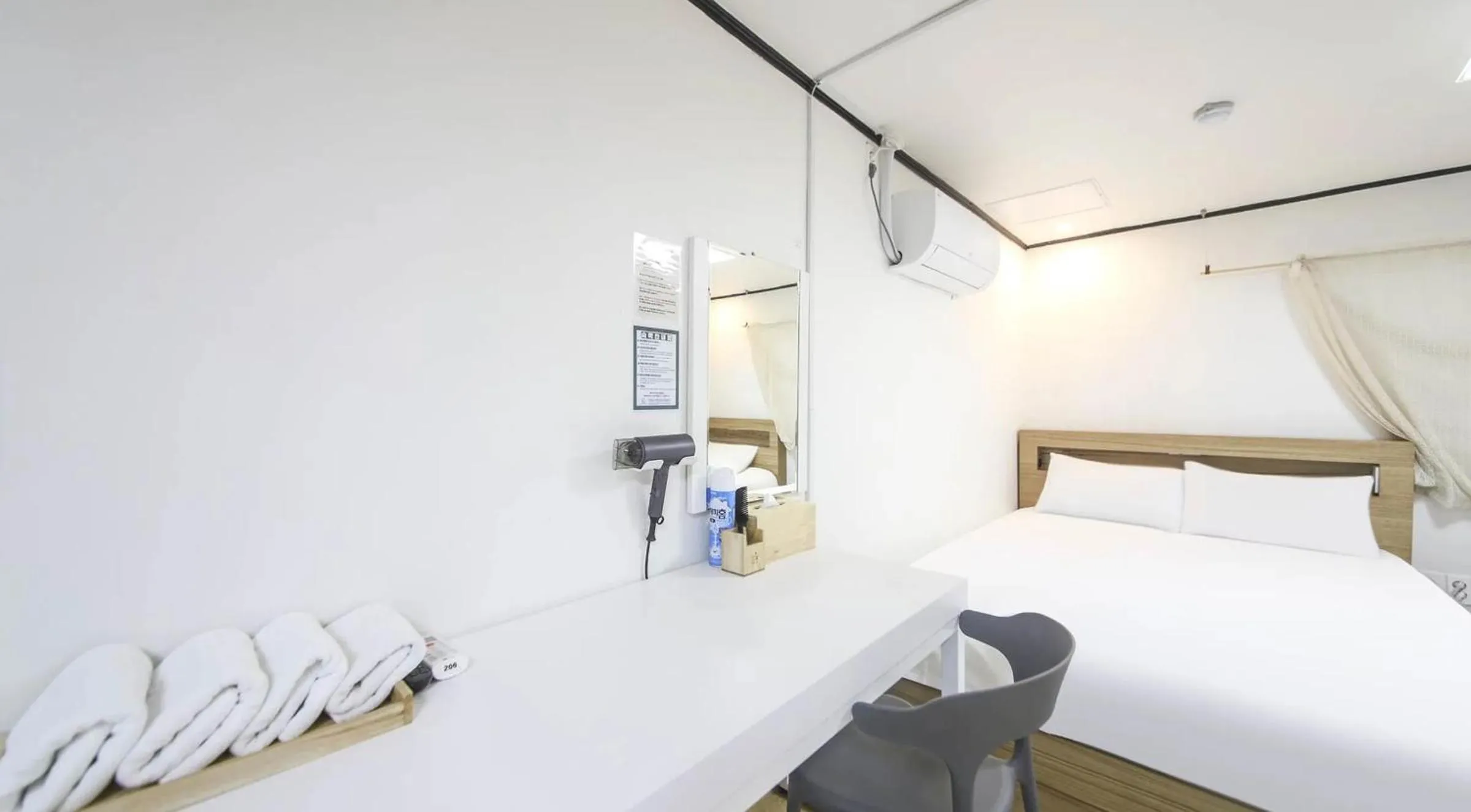 Bed in The Oakra Hotel