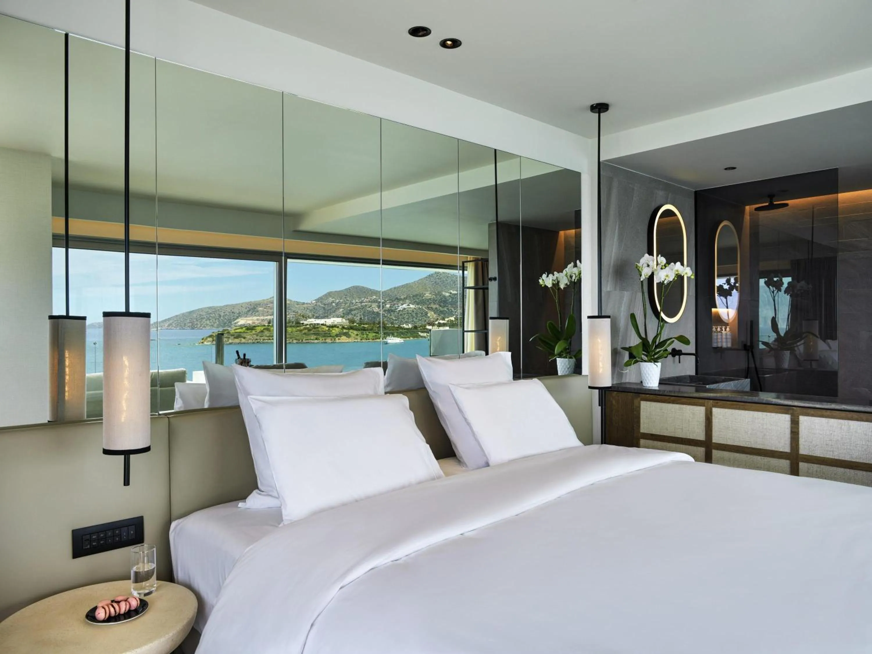 Bedroom, Bed in NIKO Seaside Resort MGallery