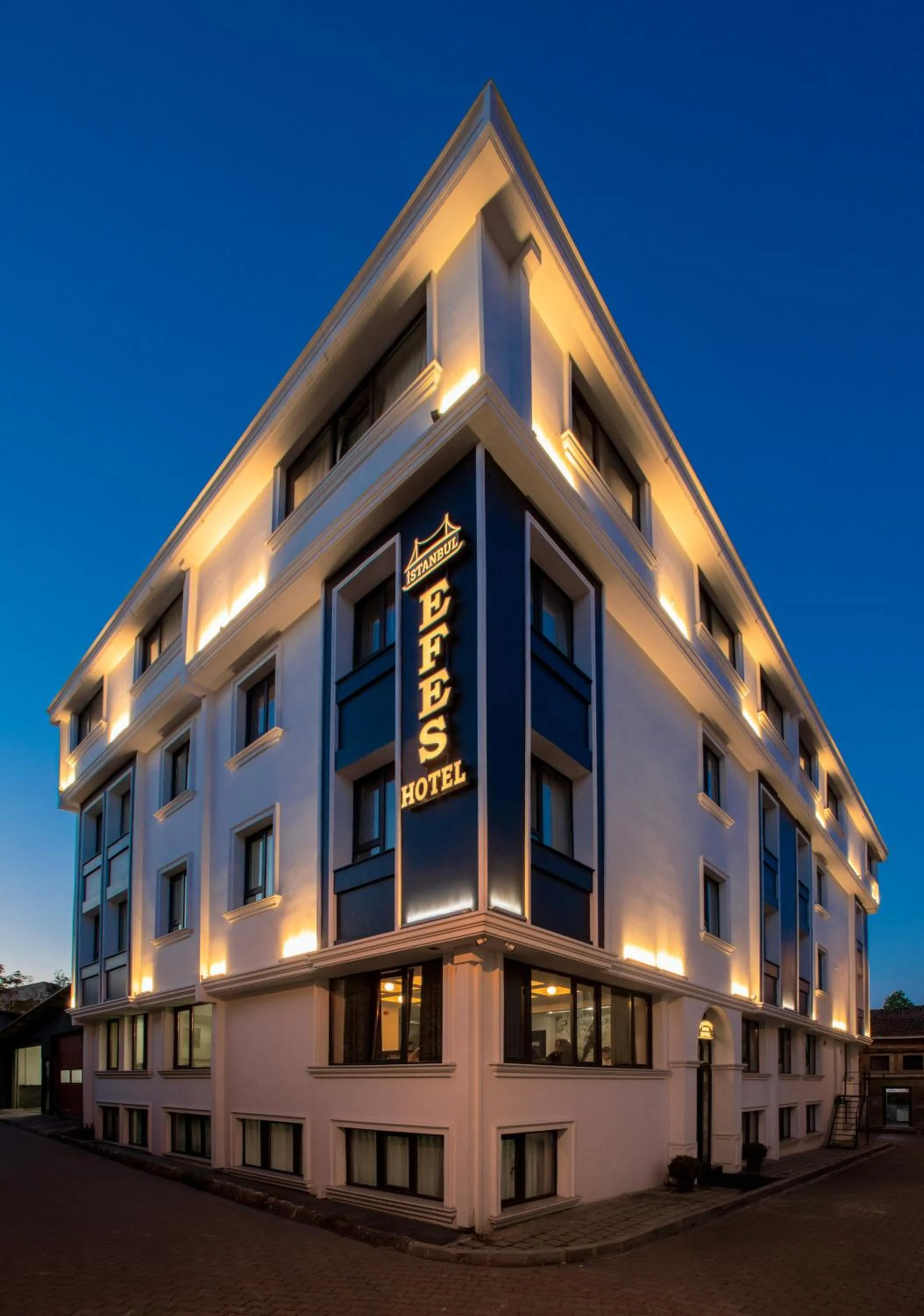 Property building in İstanbul Efes Hotel