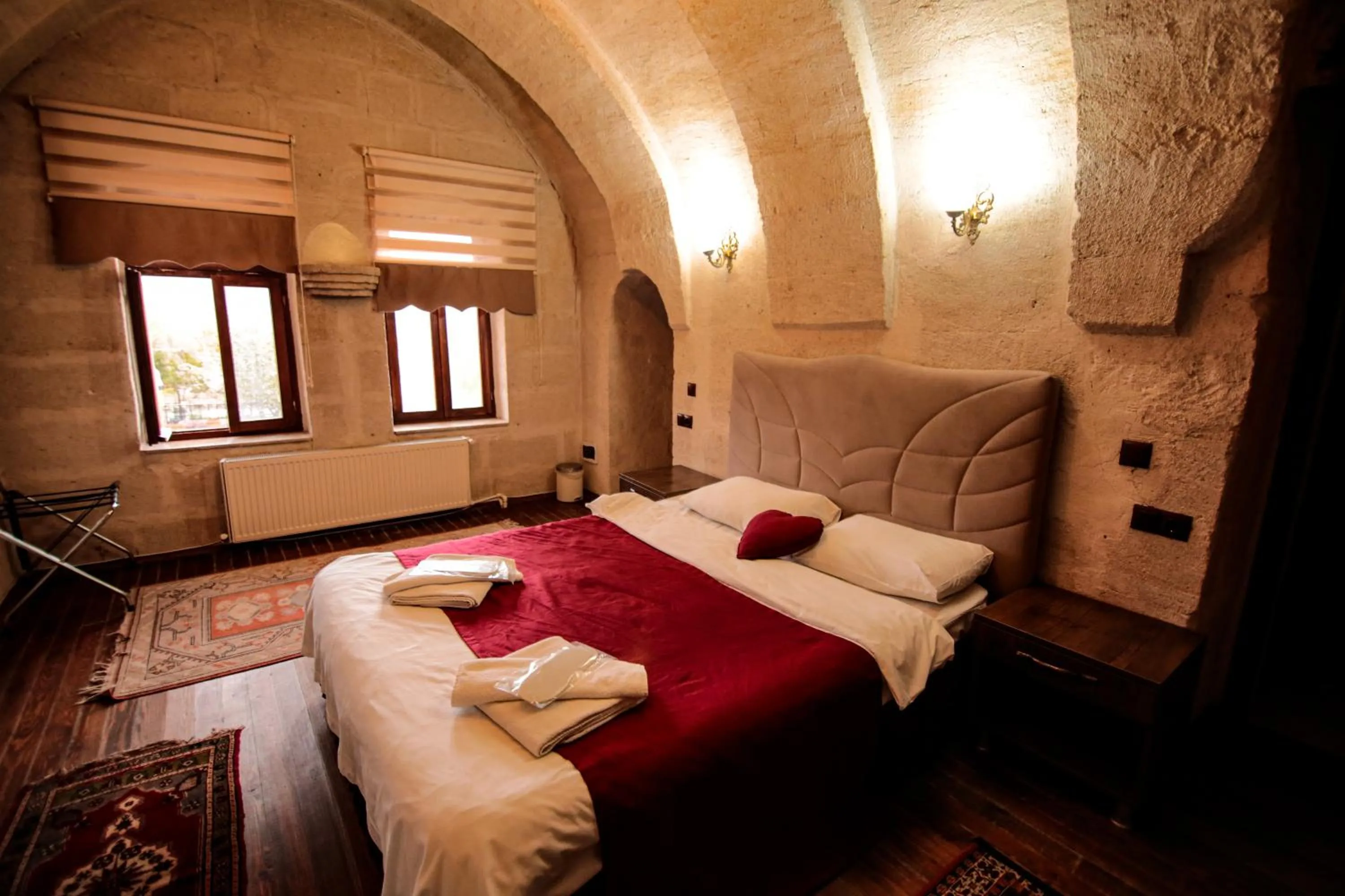 Bed in Katapa Special Cave