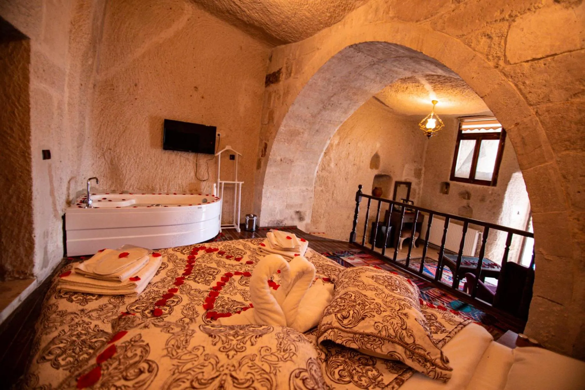 Bed in Katapa Special Cave