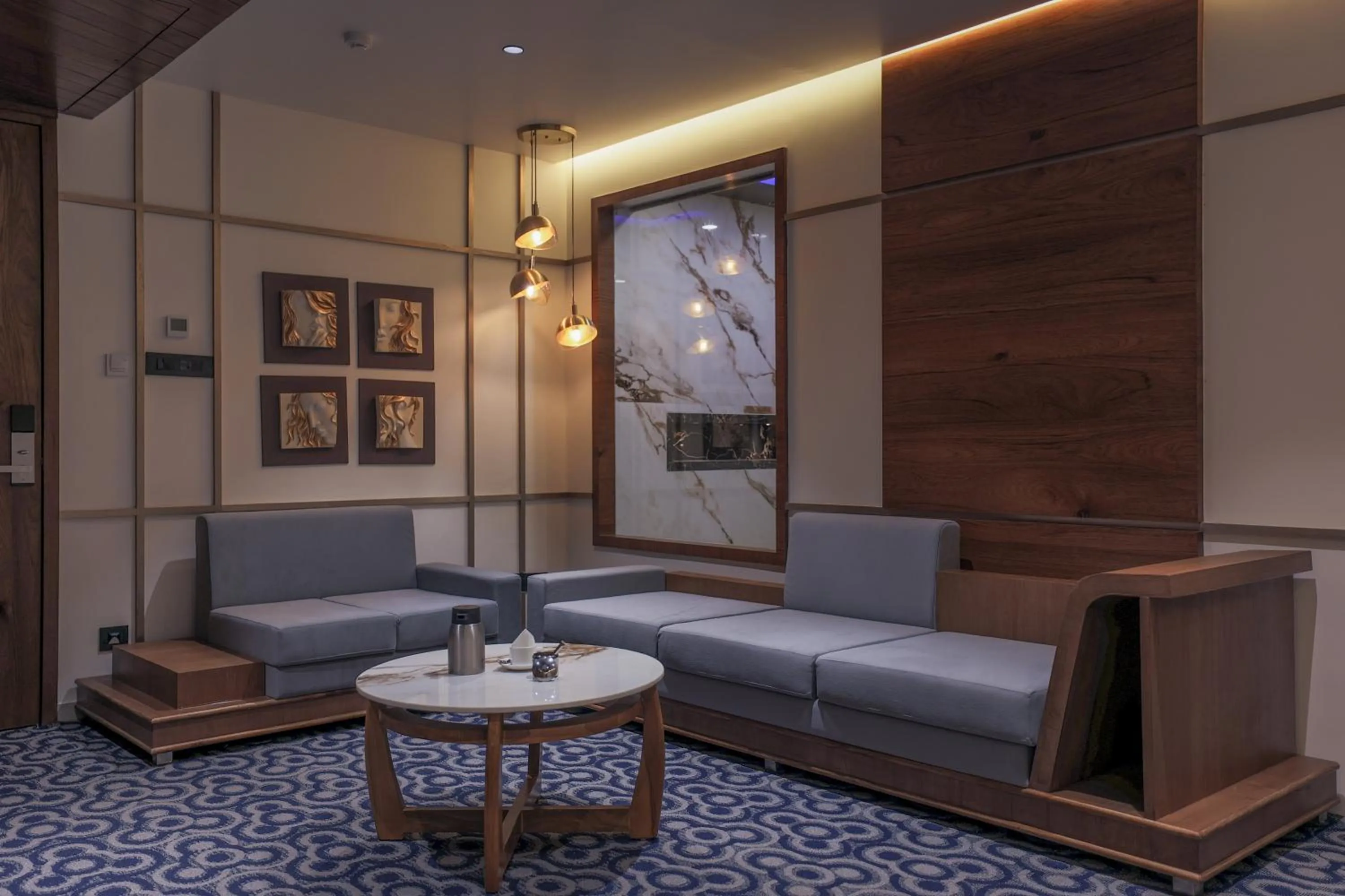 Living room in Hotel Aditya Mansingh Inn