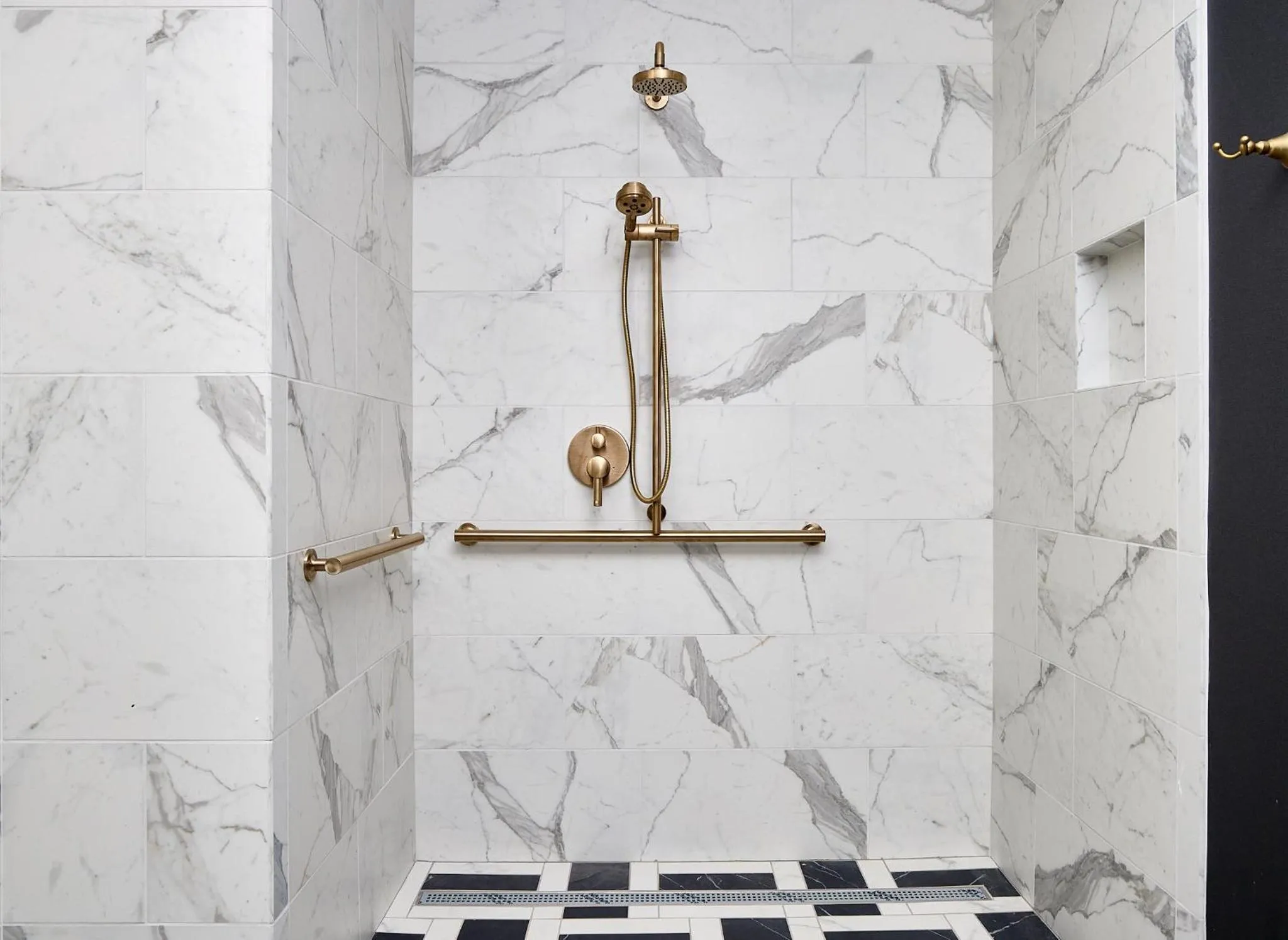 Shower in The Radical Asheville, Tapestry Collection by Hilton