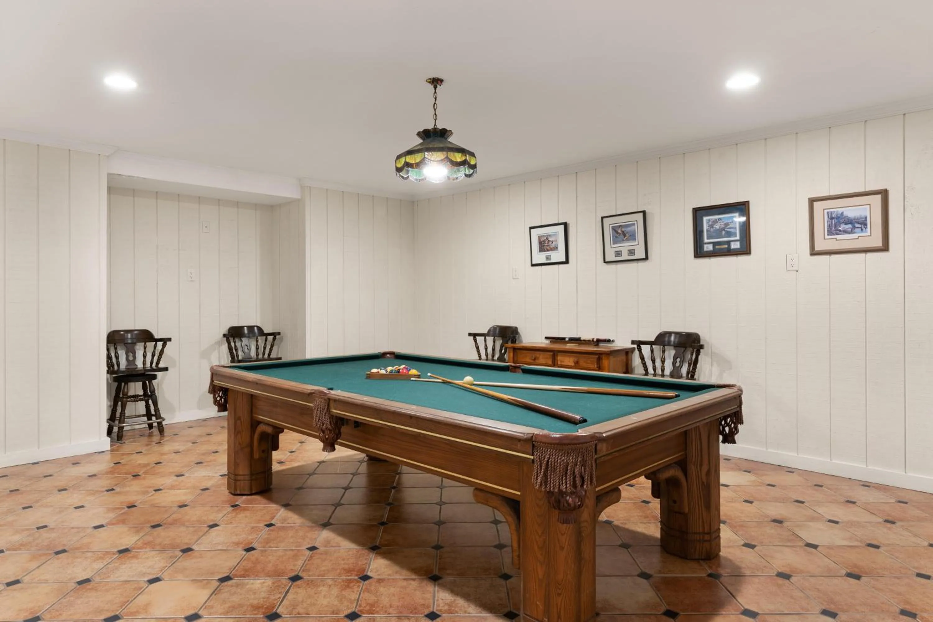 Wolfe Cottage - Ocean View - 2225 Bruce Drive