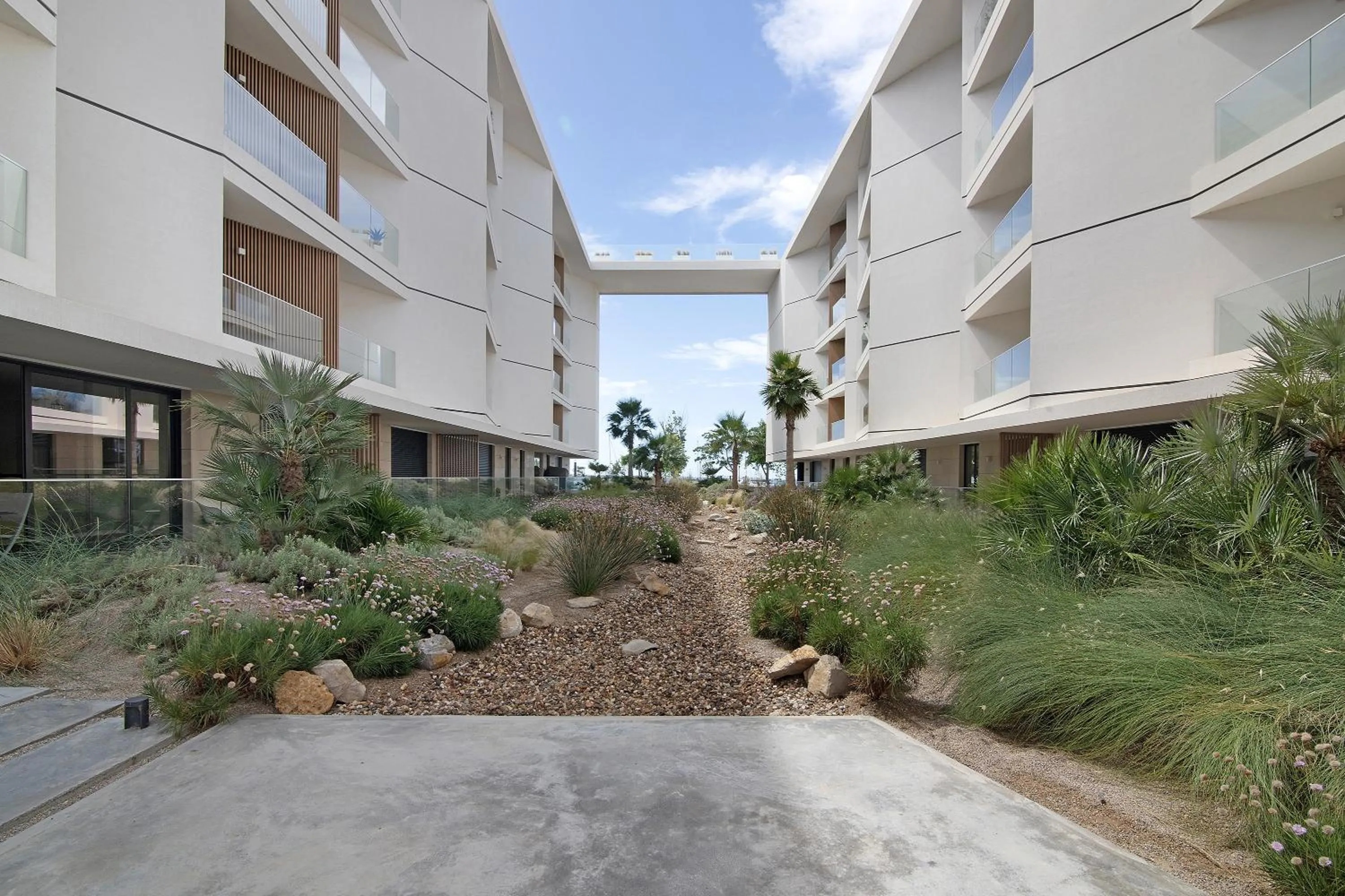 Property building in Mare Nostrum