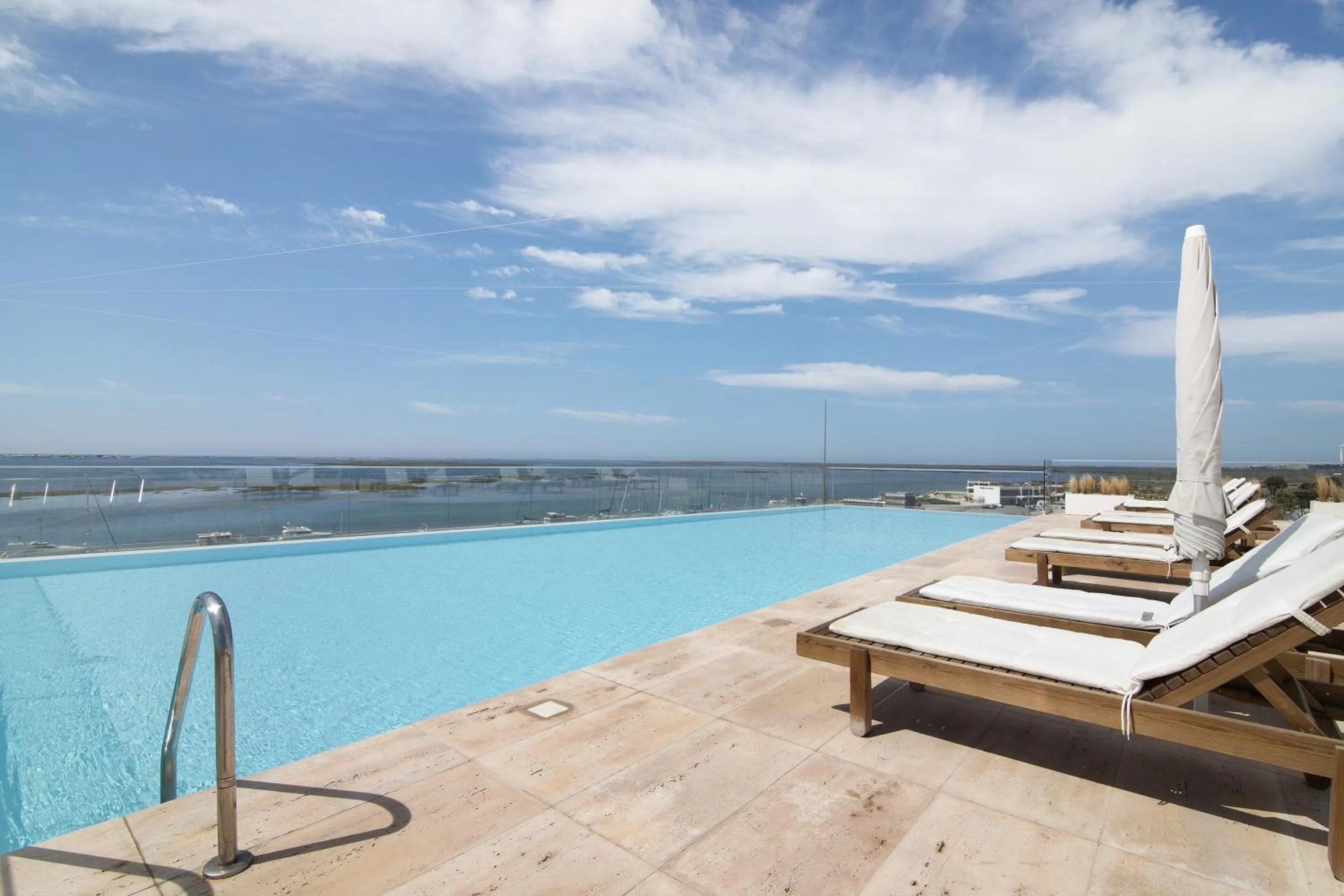 Property building in Mare Nostrum