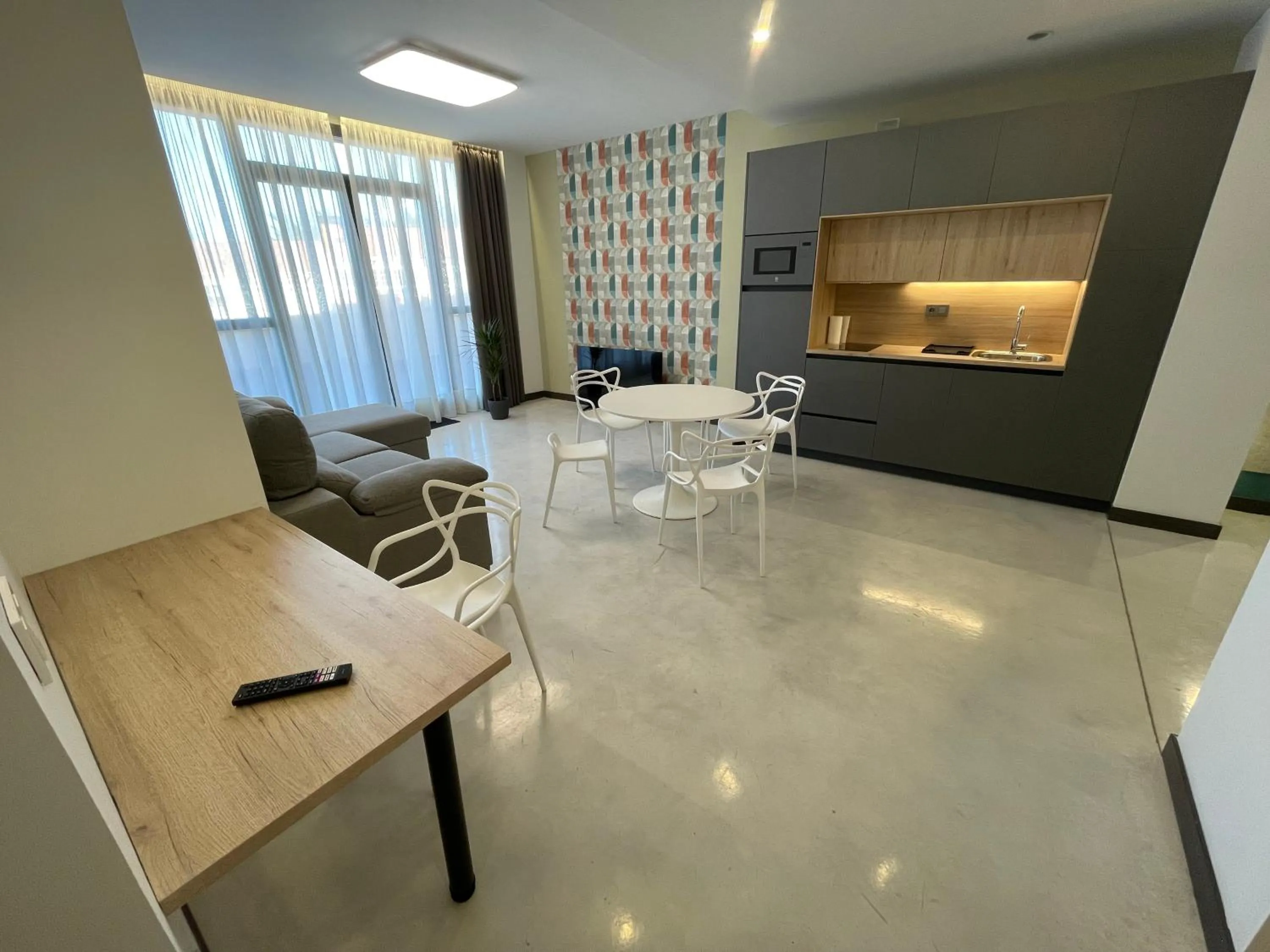 Photo of the whole room in Aljama Burgos