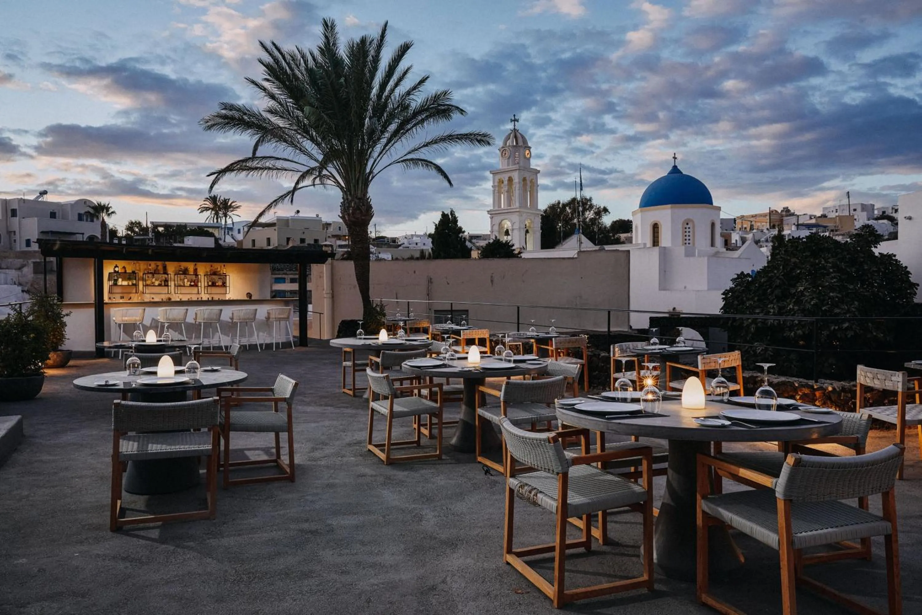 Restaurant/places to eat in Vedema, a Luxury Collection Resort, Santorini