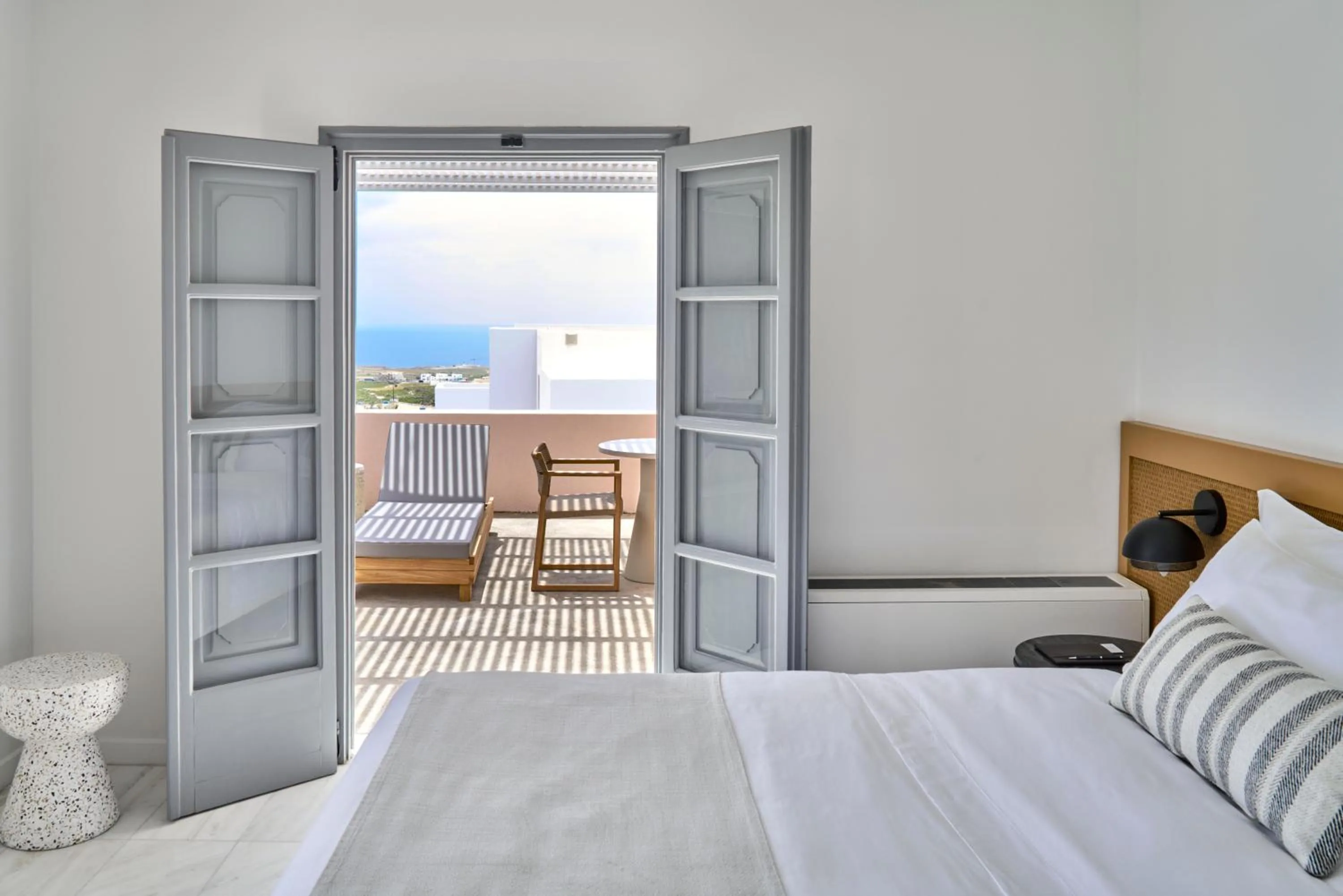 Bedroom, Bed in Vedema, a Luxury Collection Resort, Santorini